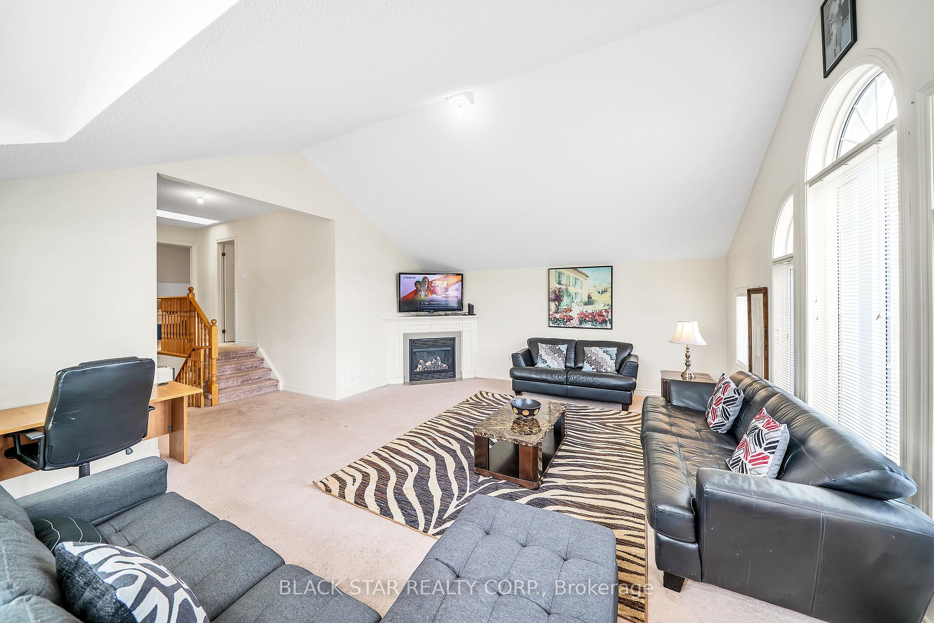Photo 10 of 2 Stevensgate Drive, Ajax, Northwest Ajax — HOMEH
