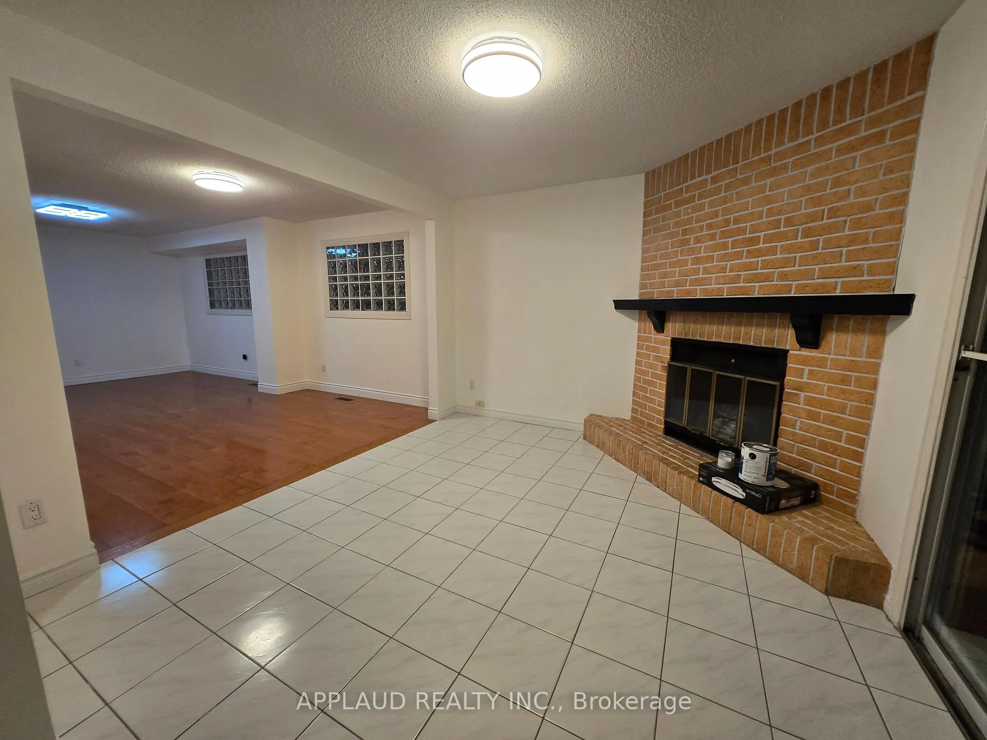 Photo 3 of 83 Roxborough Lane, Vaughan, Uplands — HOMEH