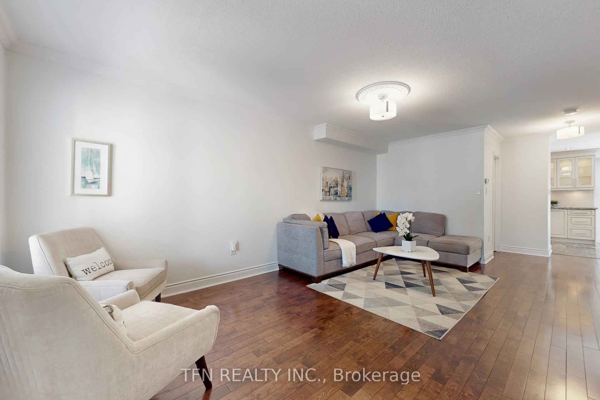 Photo 3 of 24 Lucerne Drive, Vaughan, Vellore Village — HOMEH
