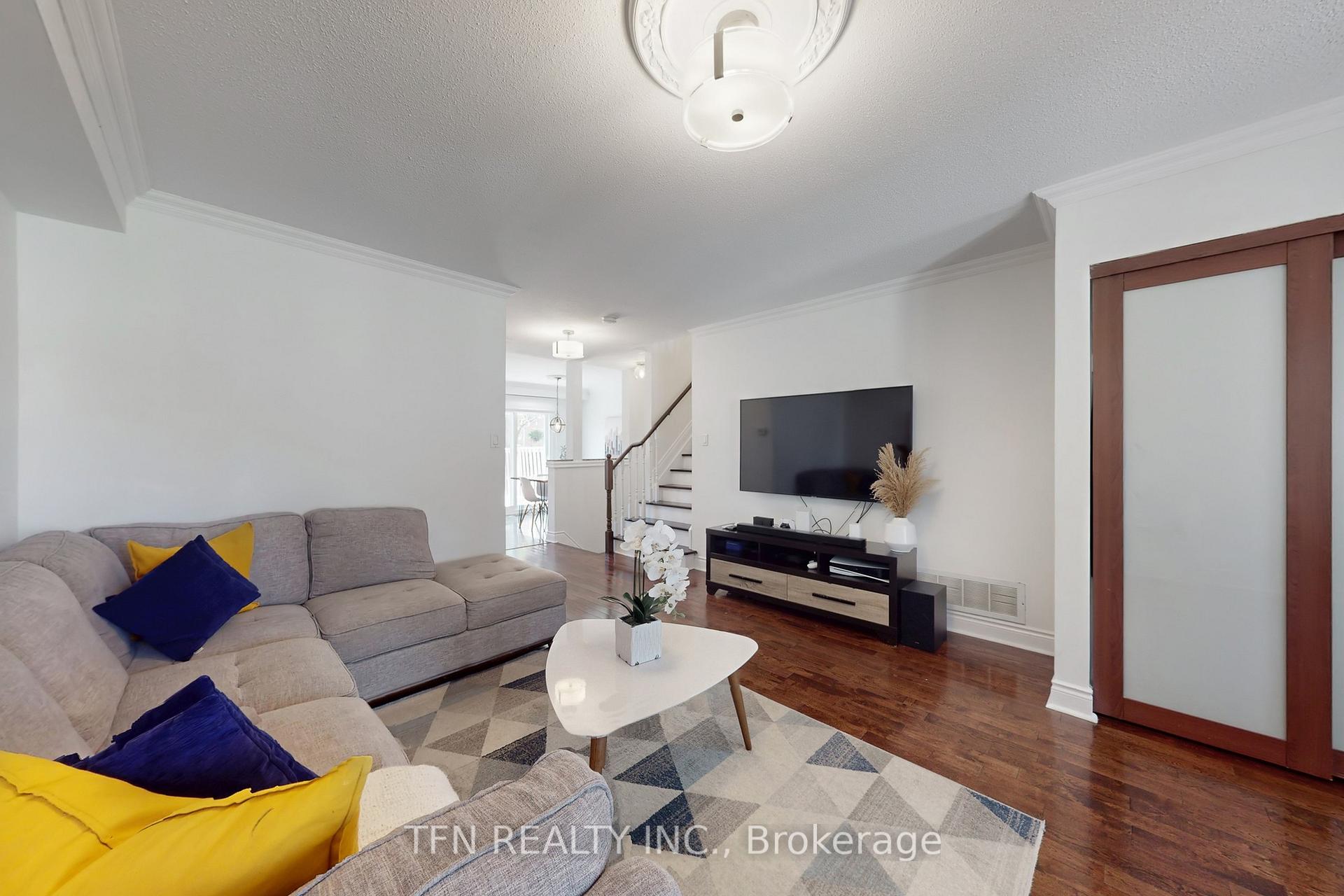 Photo 5 of 24 Lucerne Drive, Vaughan, Vellore Village — HOMEH