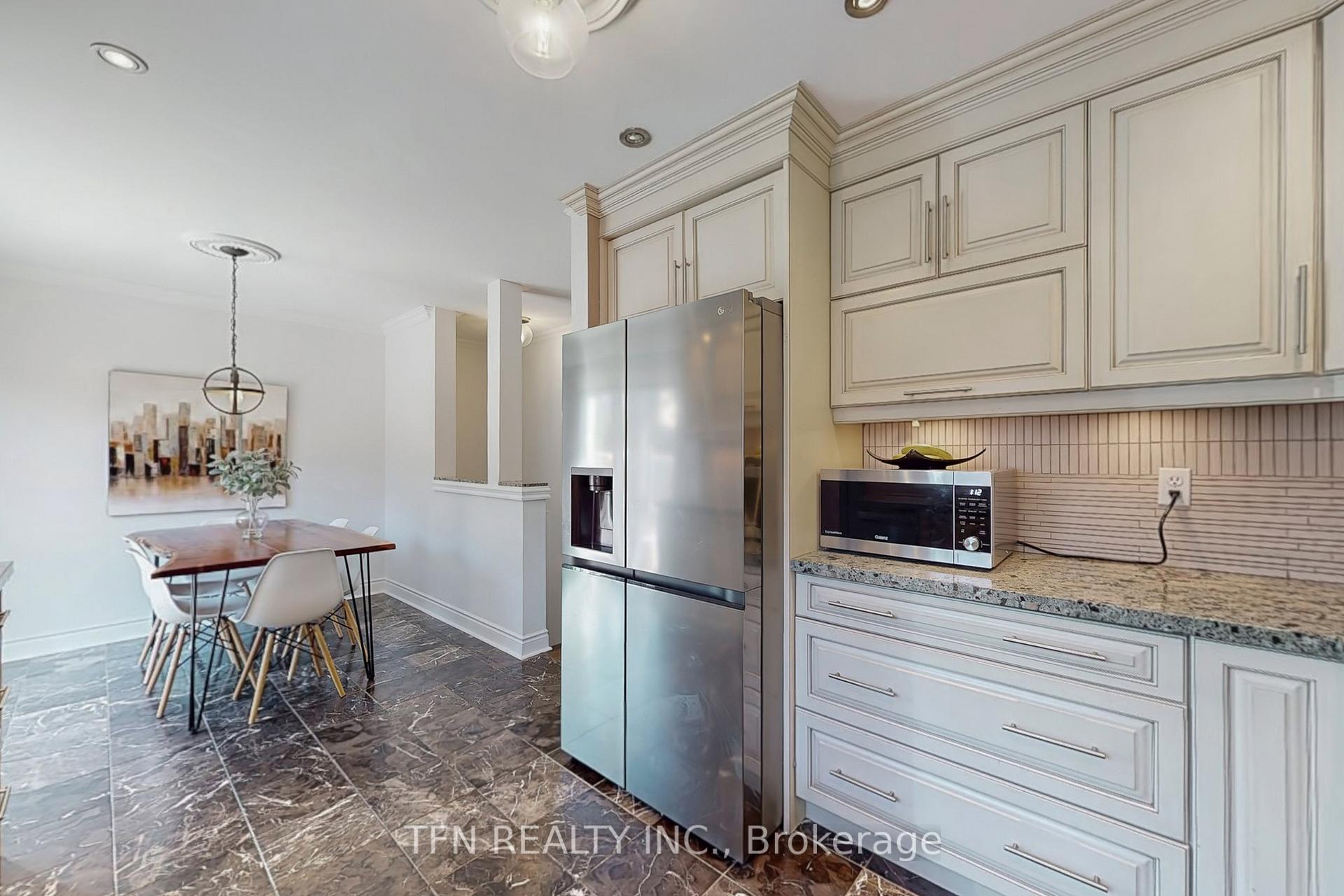 Photo 9 of 24 Lucerne Drive, Vaughan, Vellore Village — HOMEH