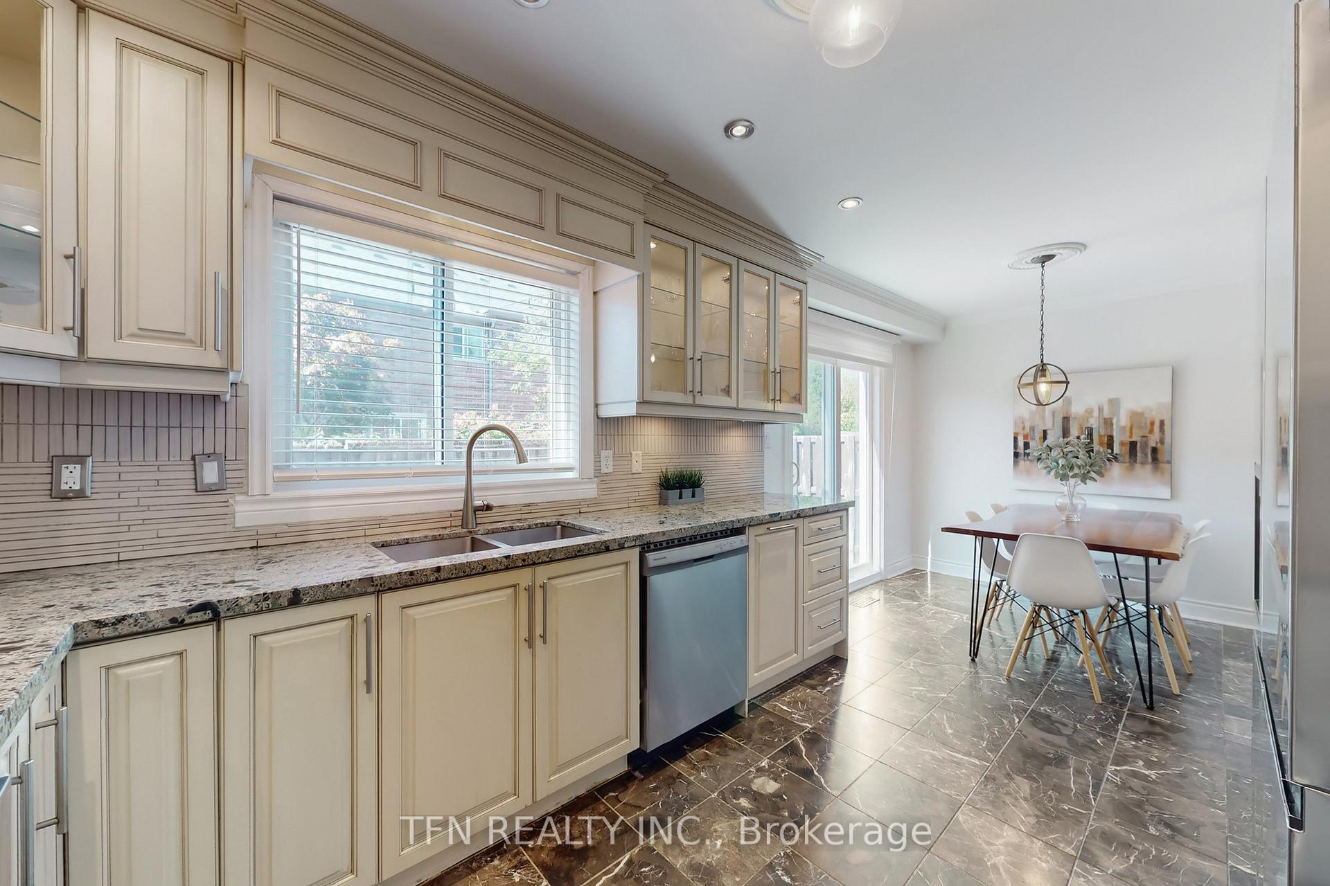Photo 10 of 24 Lucerne Drive, Vaughan, Vellore Village — HOMEH