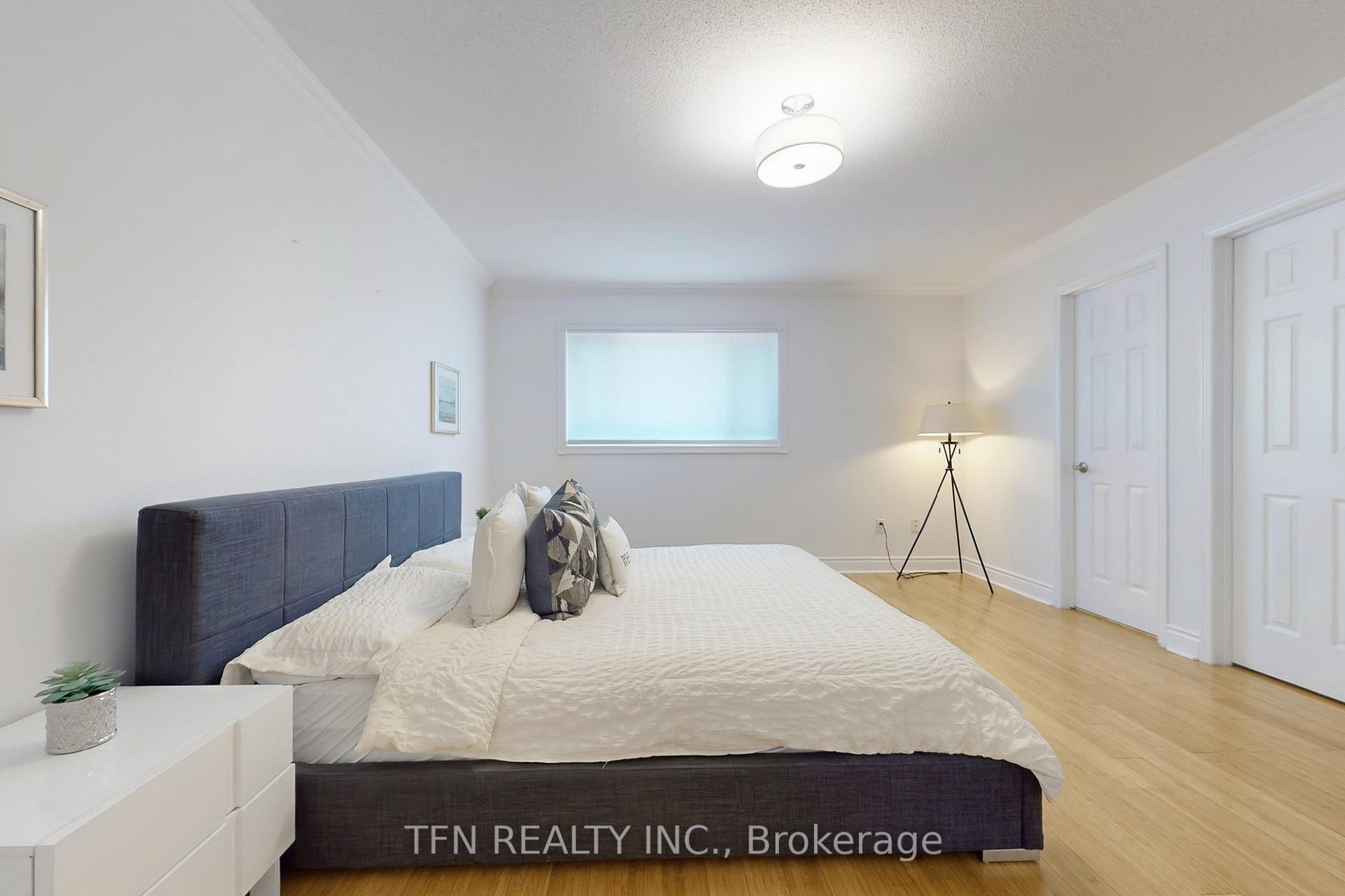 Photo 16 of 24 Lucerne Drive, Vaughan, Vellore Village — HOMEH