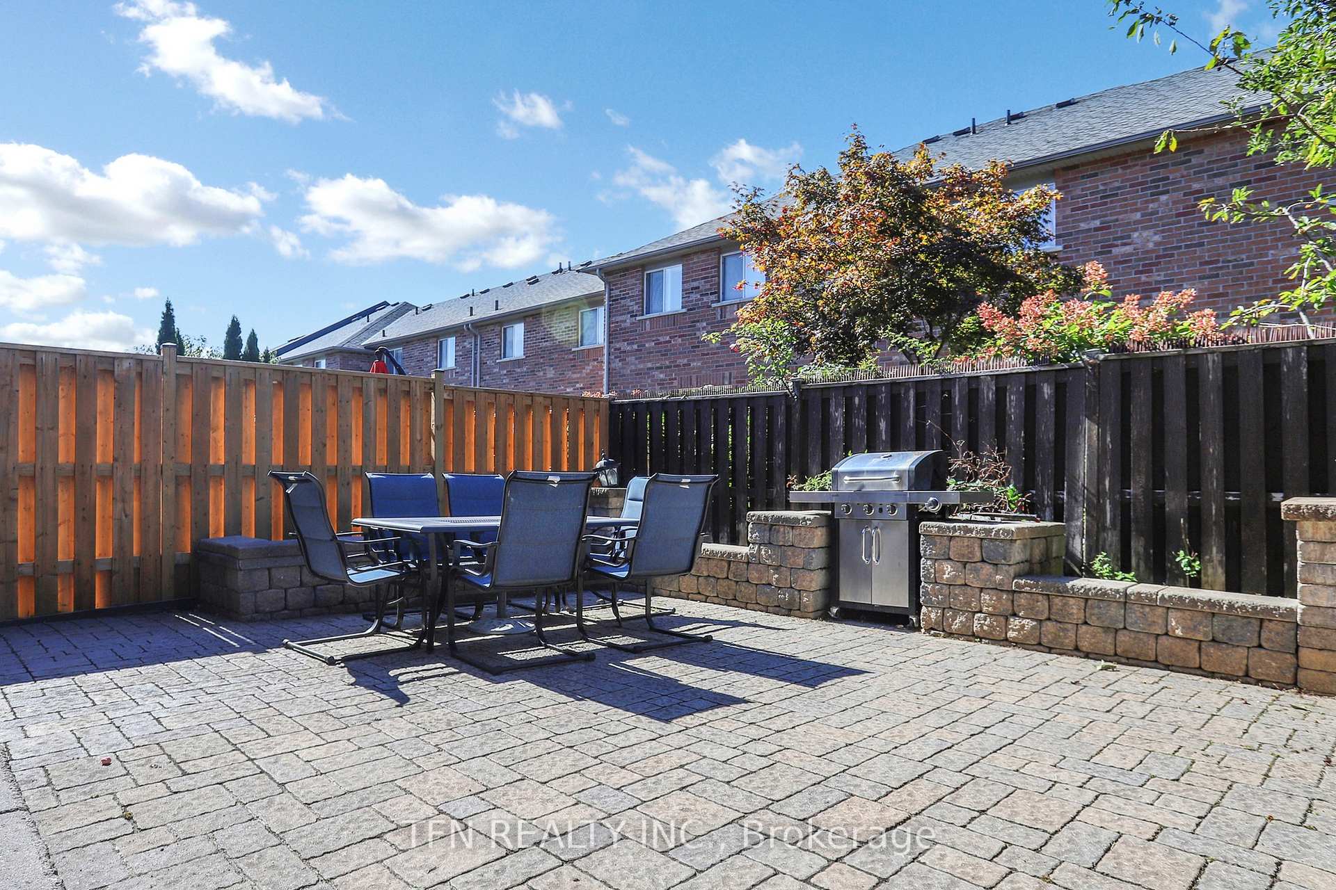 Photo 32 of 24 Lucerne Drive, Vaughan, Vellore Village — HOMEH