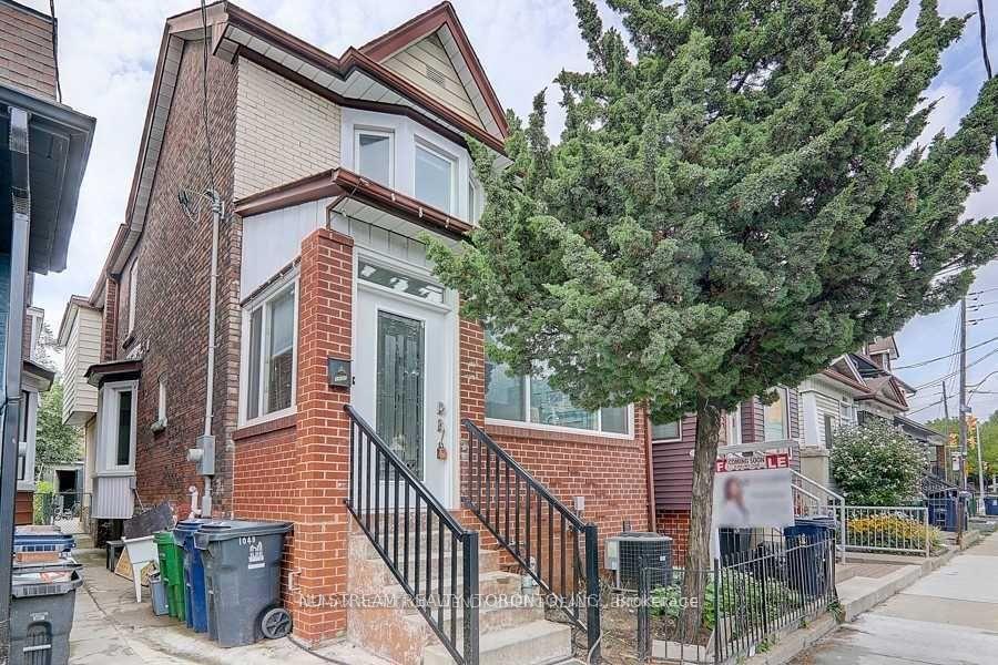 Front of 1040 Ossington Avenue W