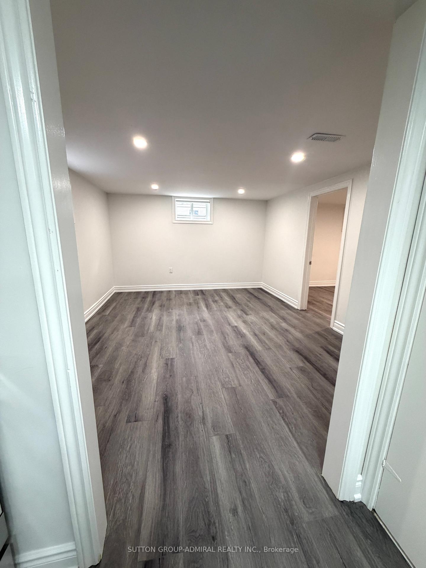 Photo 4 of Unit Basement Unit B, 69 Davis Road, Aurora, Aurora Highlands — HOMEH