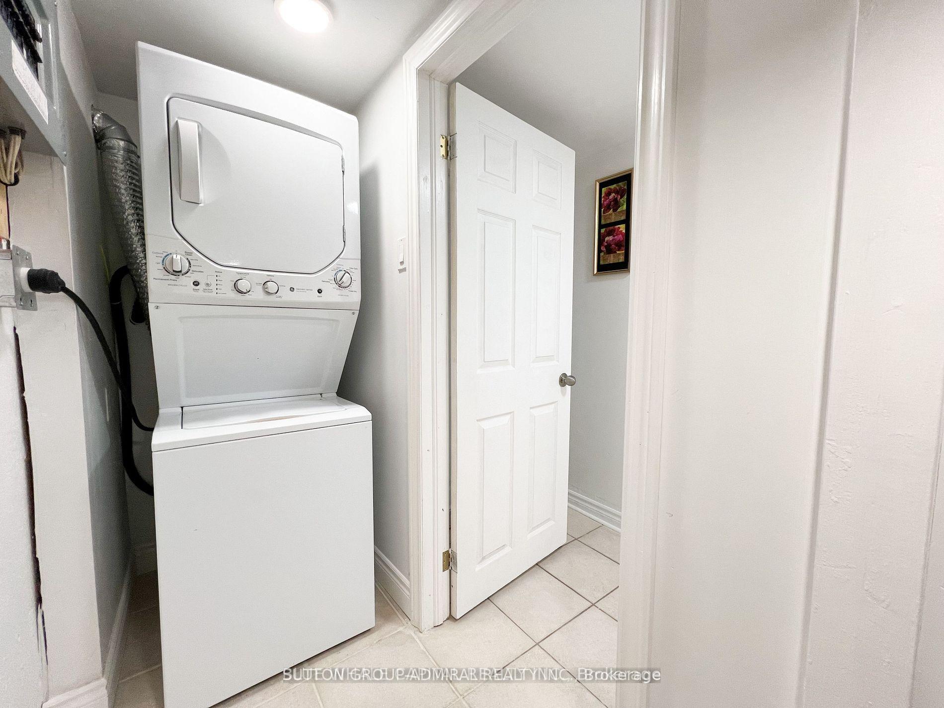 Photo 11 of Unit Basement Unit B, 69 Davis Road, Aurora, Aurora Highlands — HOMEH