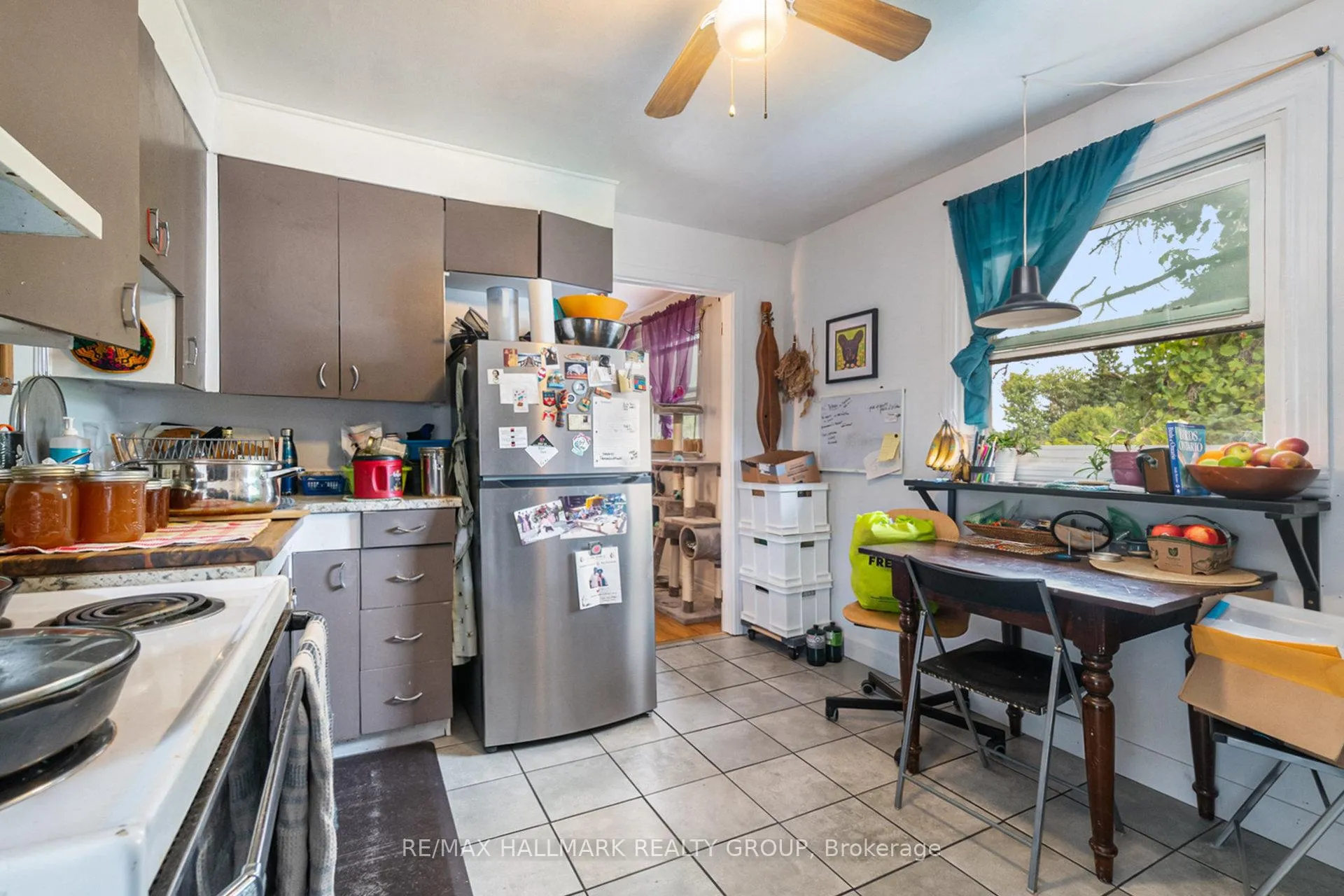 Photo 23 of 426 Blake Boulevard, Ottawa, Vanier — HOMEH