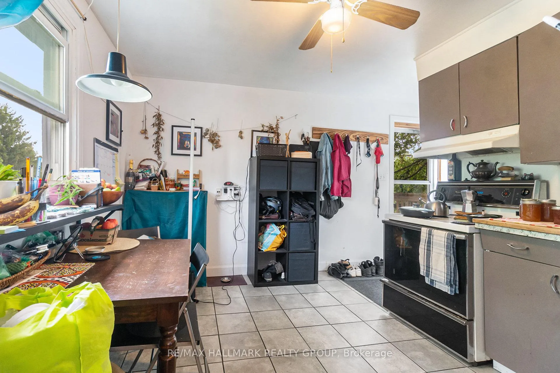 Photo 24 of 426 Blake Boulevard, Ottawa, Vanier — HOMEH