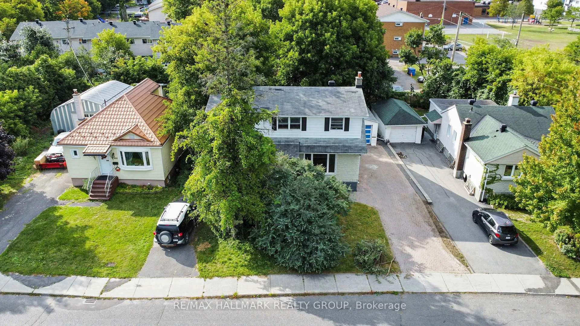 Photo 30 of 426 Blake Boulevard, Ottawa, Vanier — HOMEH