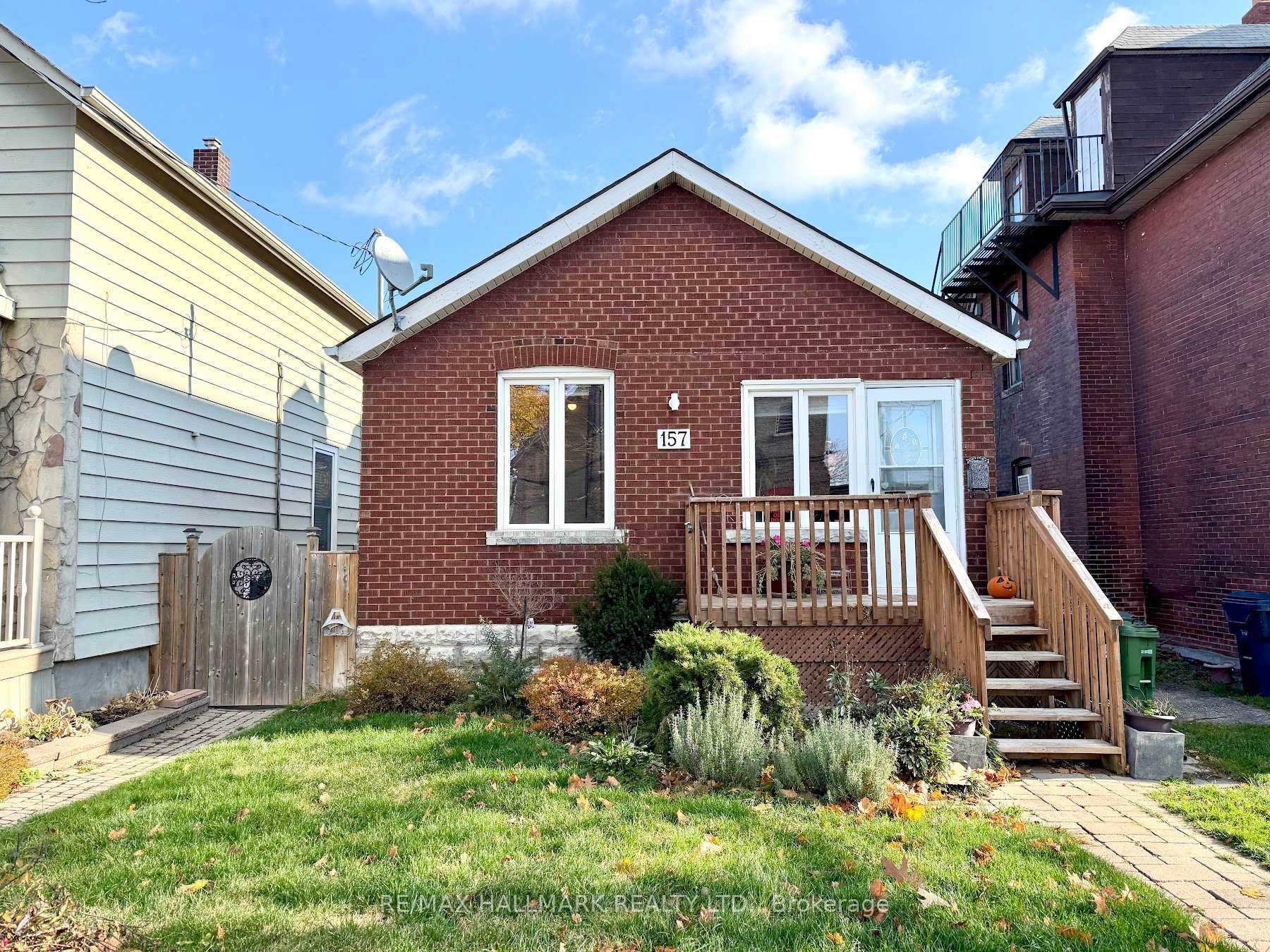 Photo 1 of 157 Sixth Street, Etobicoke, New Toronto — HOMEH