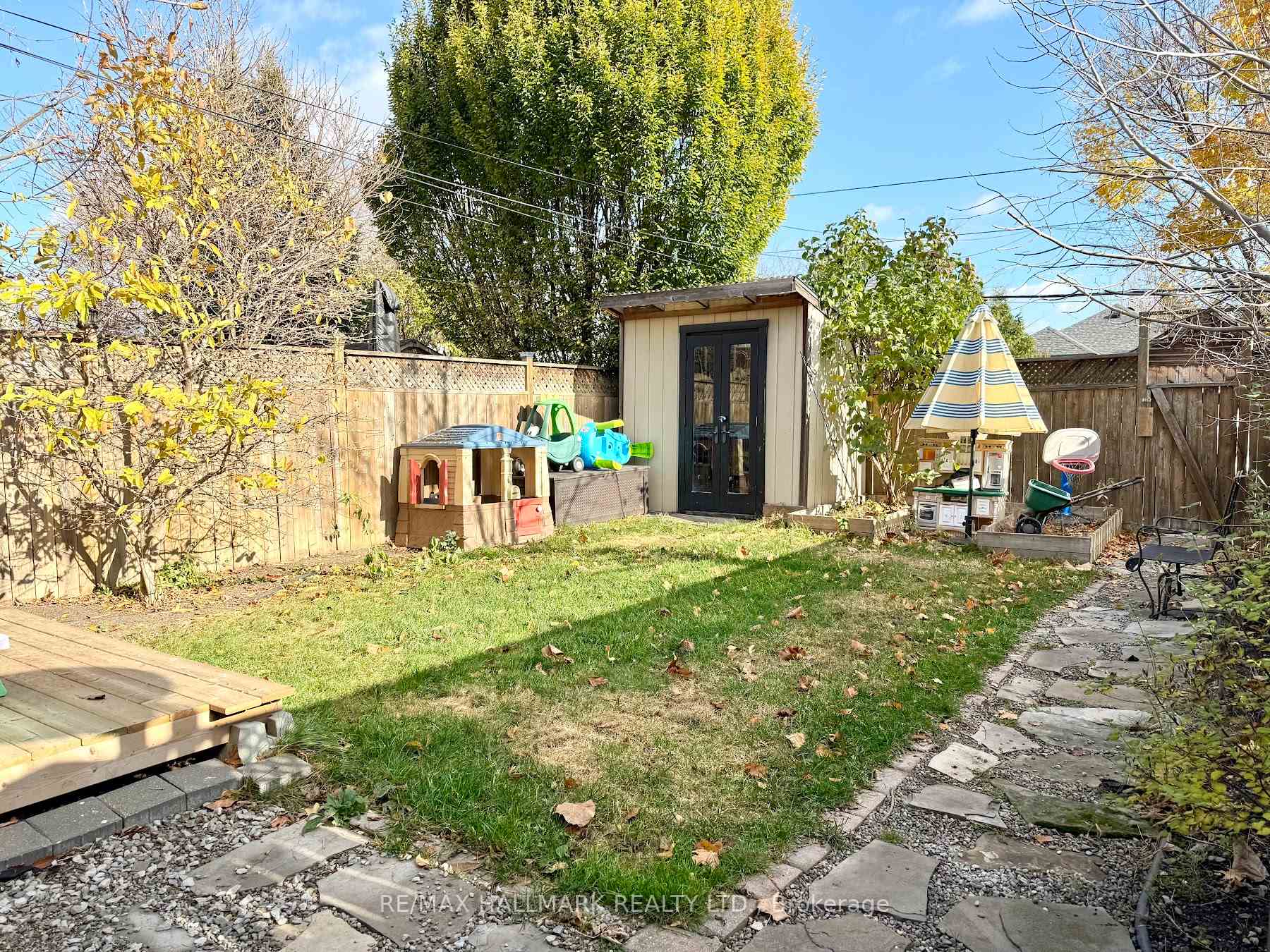 Photo 3 of 157 Sixth Street, Etobicoke, New Toronto — HOMEH