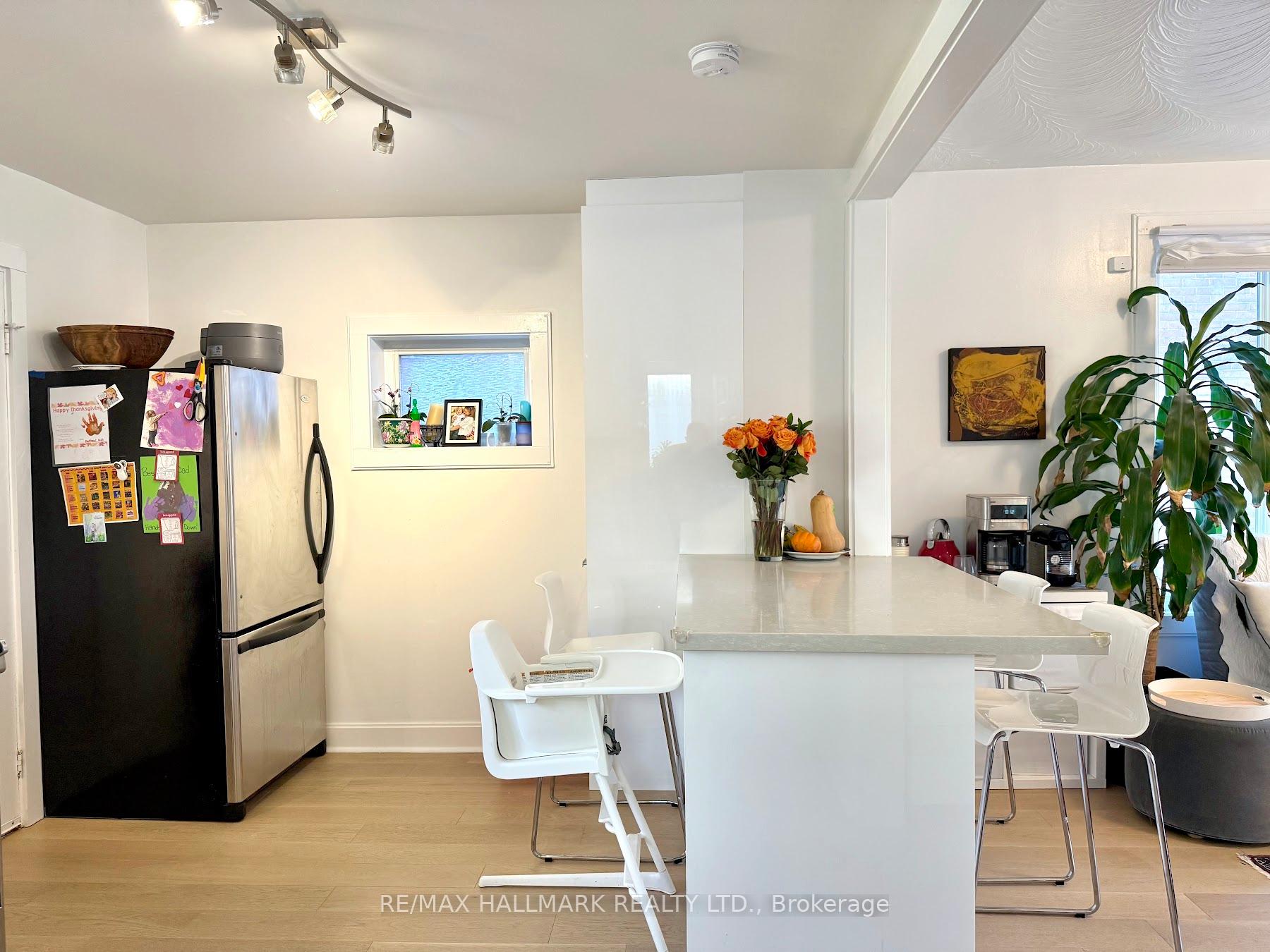 Photo 16 of 157 Sixth Street, Etobicoke, New Toronto — HOMEH