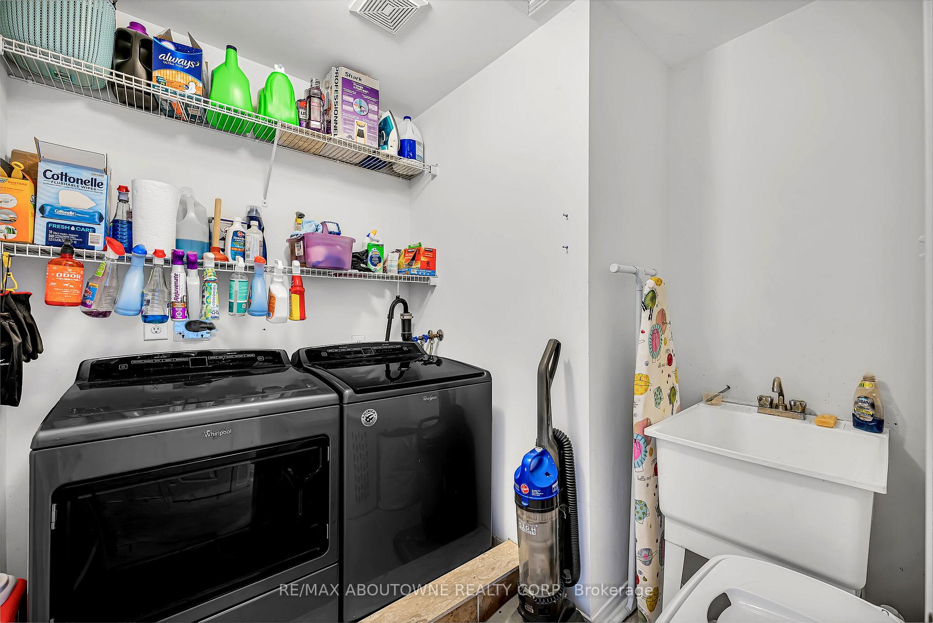 Photo 19 of 303 Porte Road, Ajax, South East — HOMEH