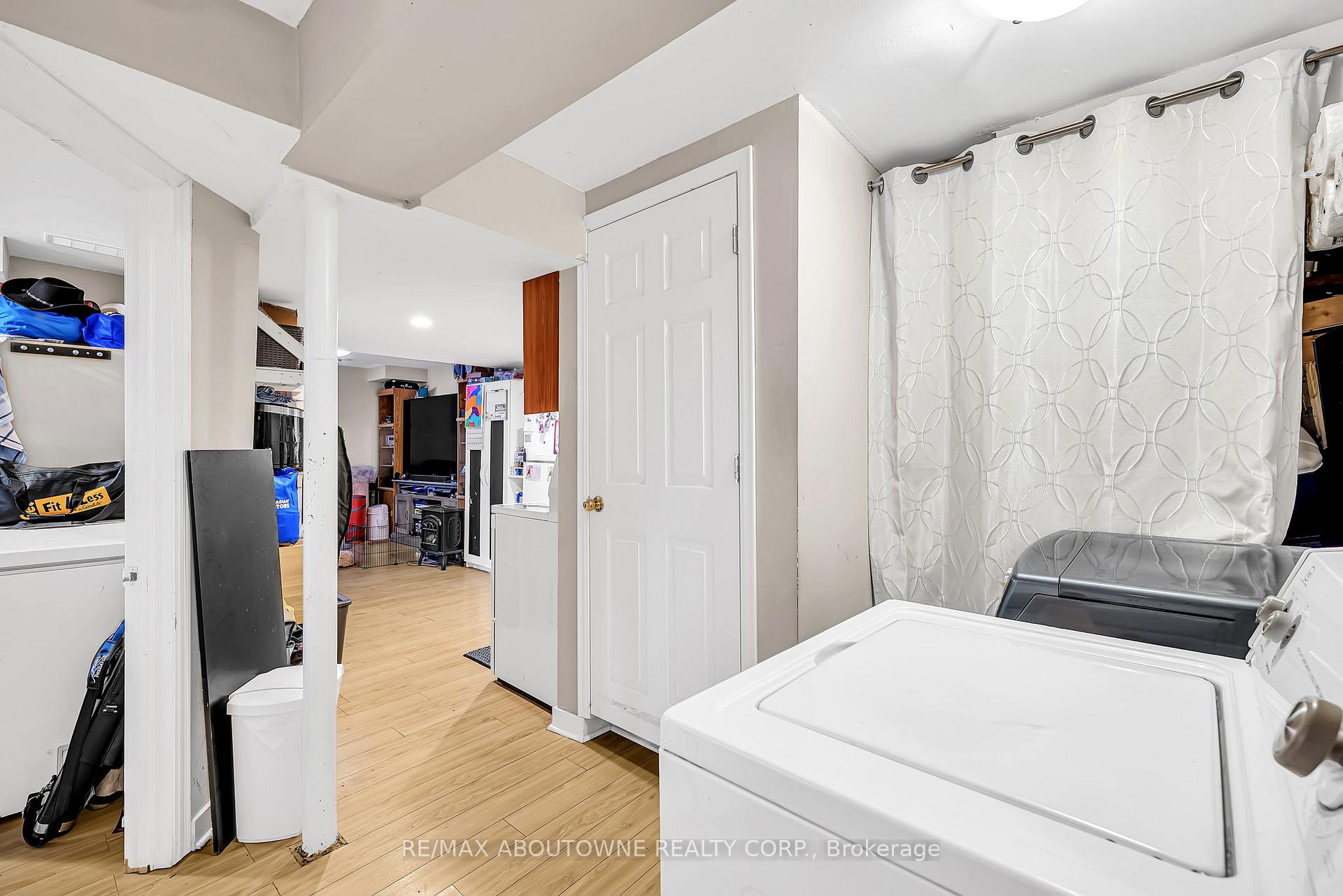 Photo 34 of 303 Porte Road, Ajax, South East — HOMEH