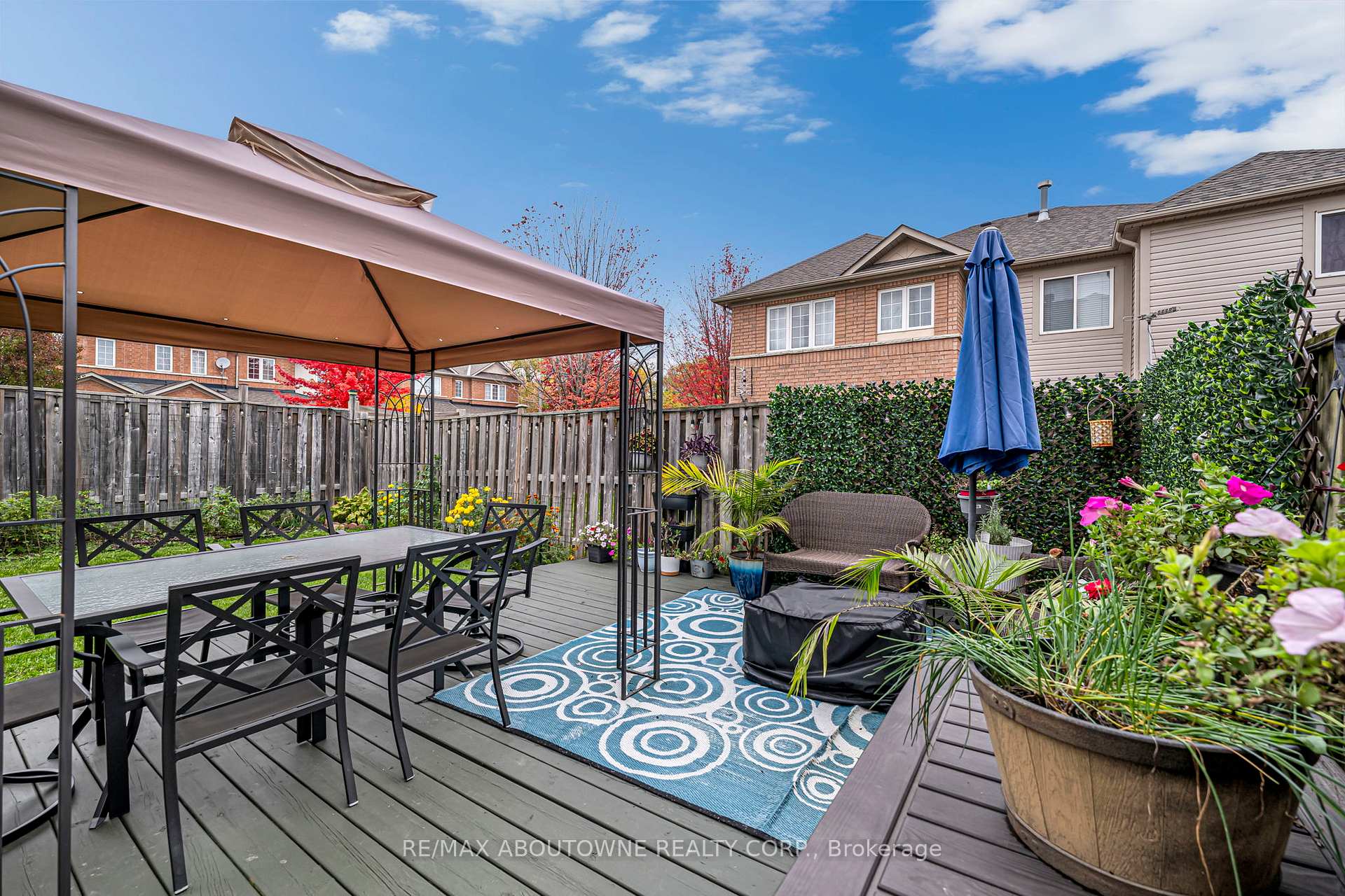 Photo 26 of 303 Porte Road, Ajax, South East — HOMEH