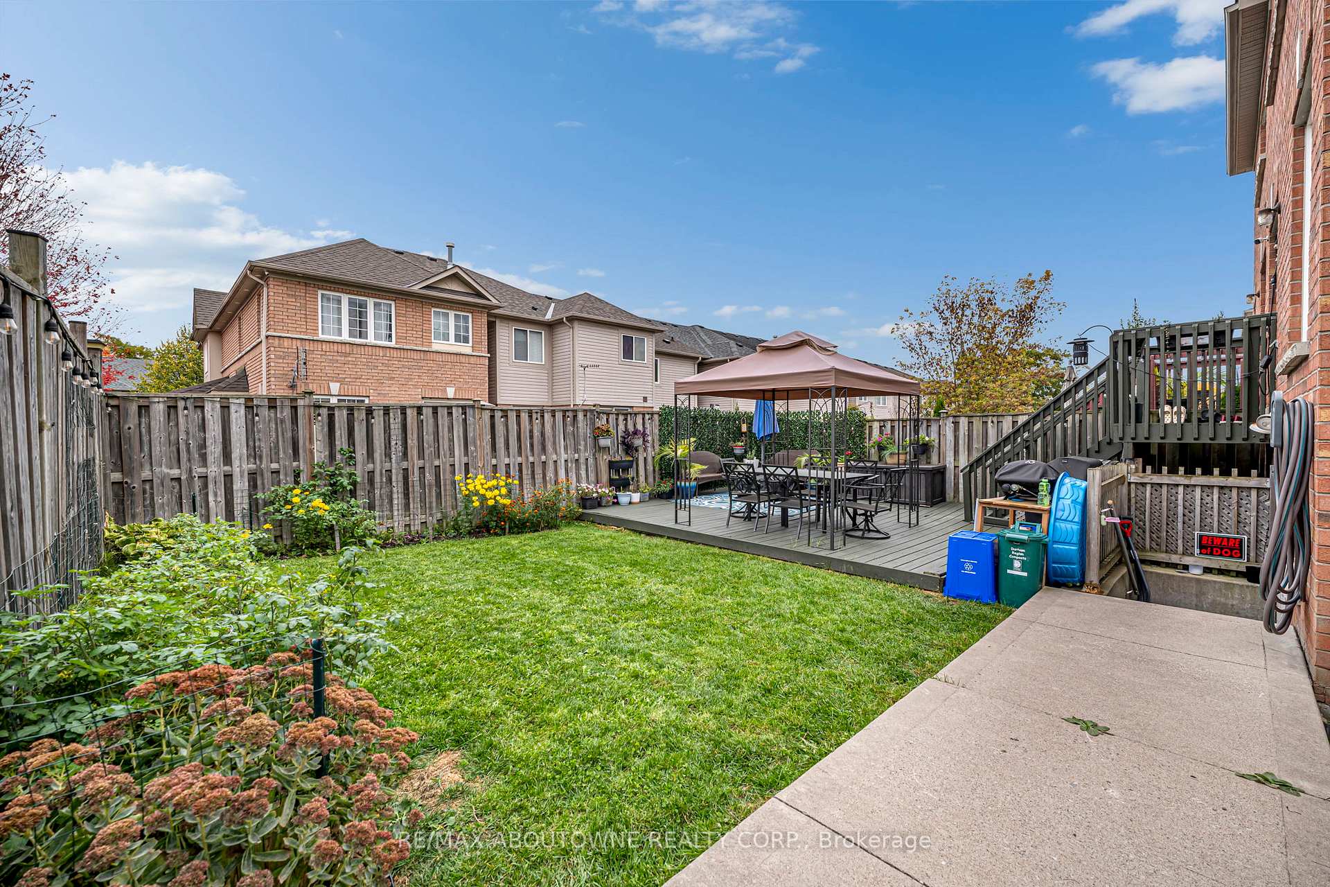 Photo 36 of 303 Porte Road, Ajax, South East — HOMEH