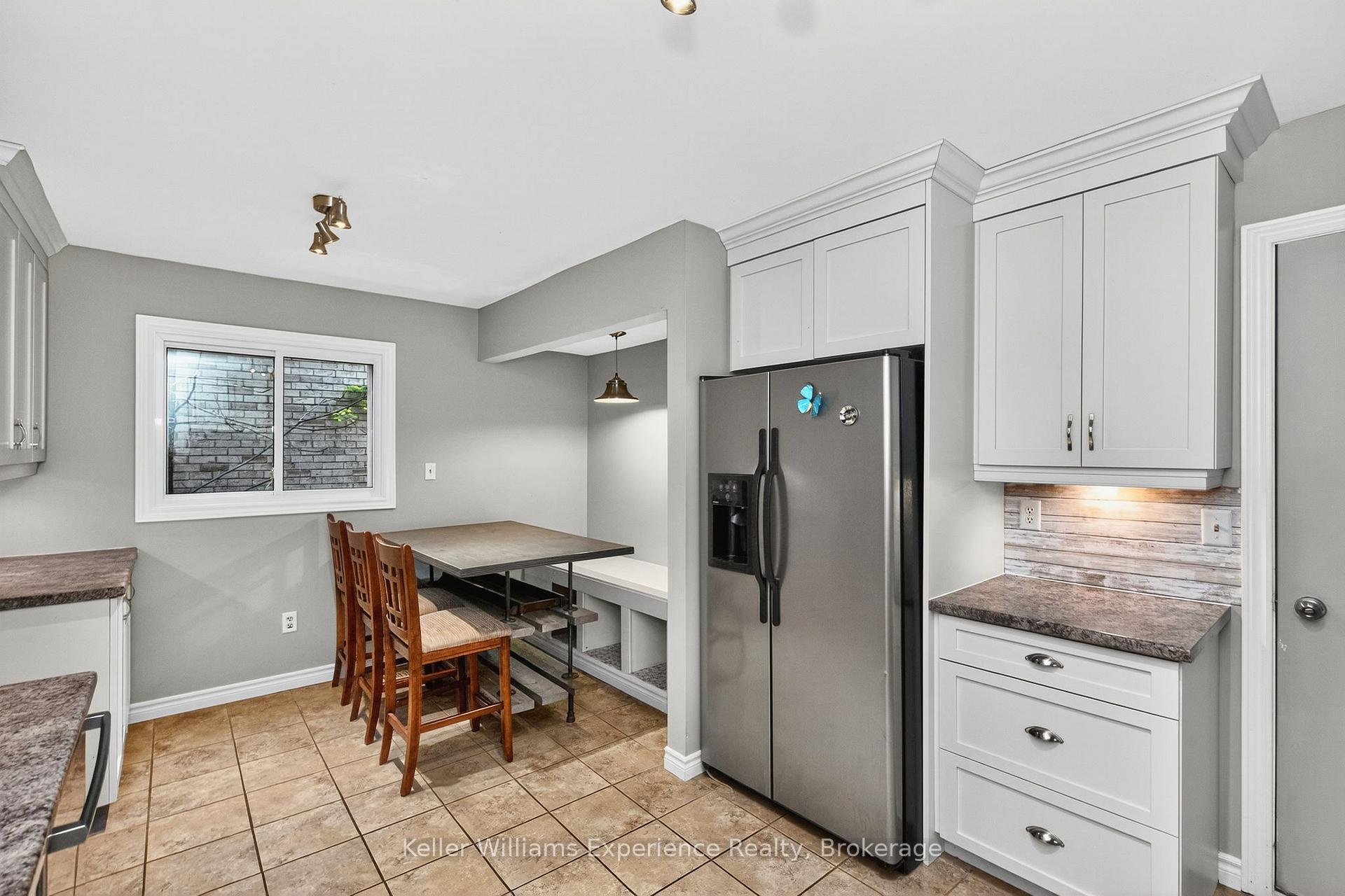 Photo 7 of 22 Cartwright Drive, Barrie, Cundles East — HOMEH