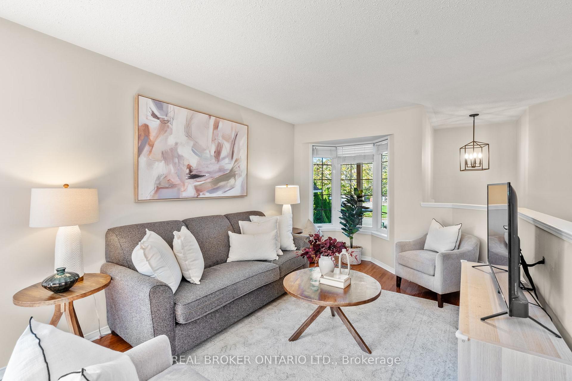 Photo 7 of 46 Bolster Lane, Uxbridge — HOMEH