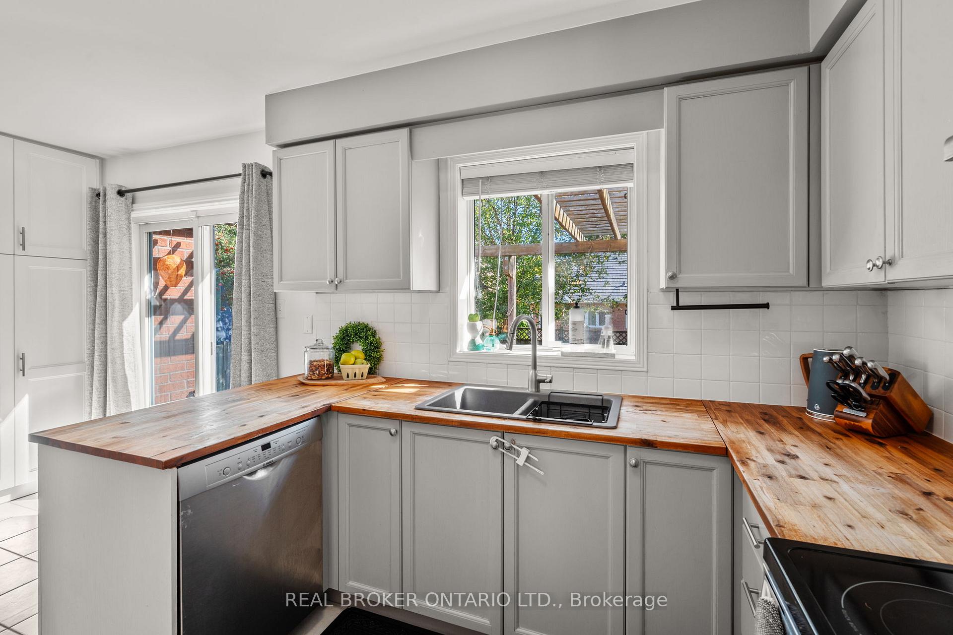 Photo 14 of 46 Bolster Lane, Uxbridge — HOMEH