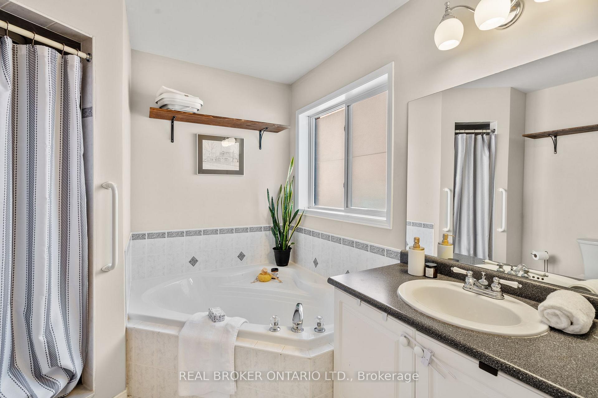 Photo 23 of 46 Bolster Lane, Uxbridge — HOMEH