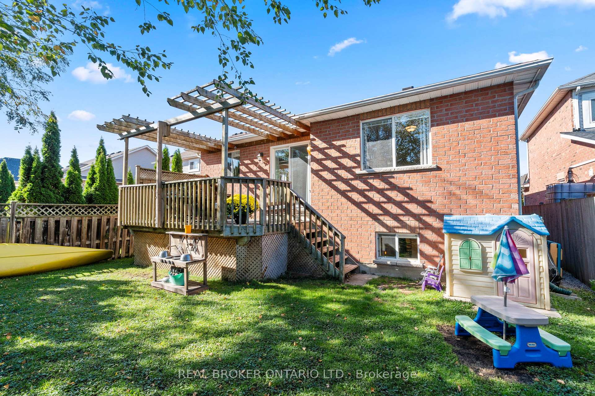 Photo 38 of 46 Bolster Lane, Uxbridge — HOMEH