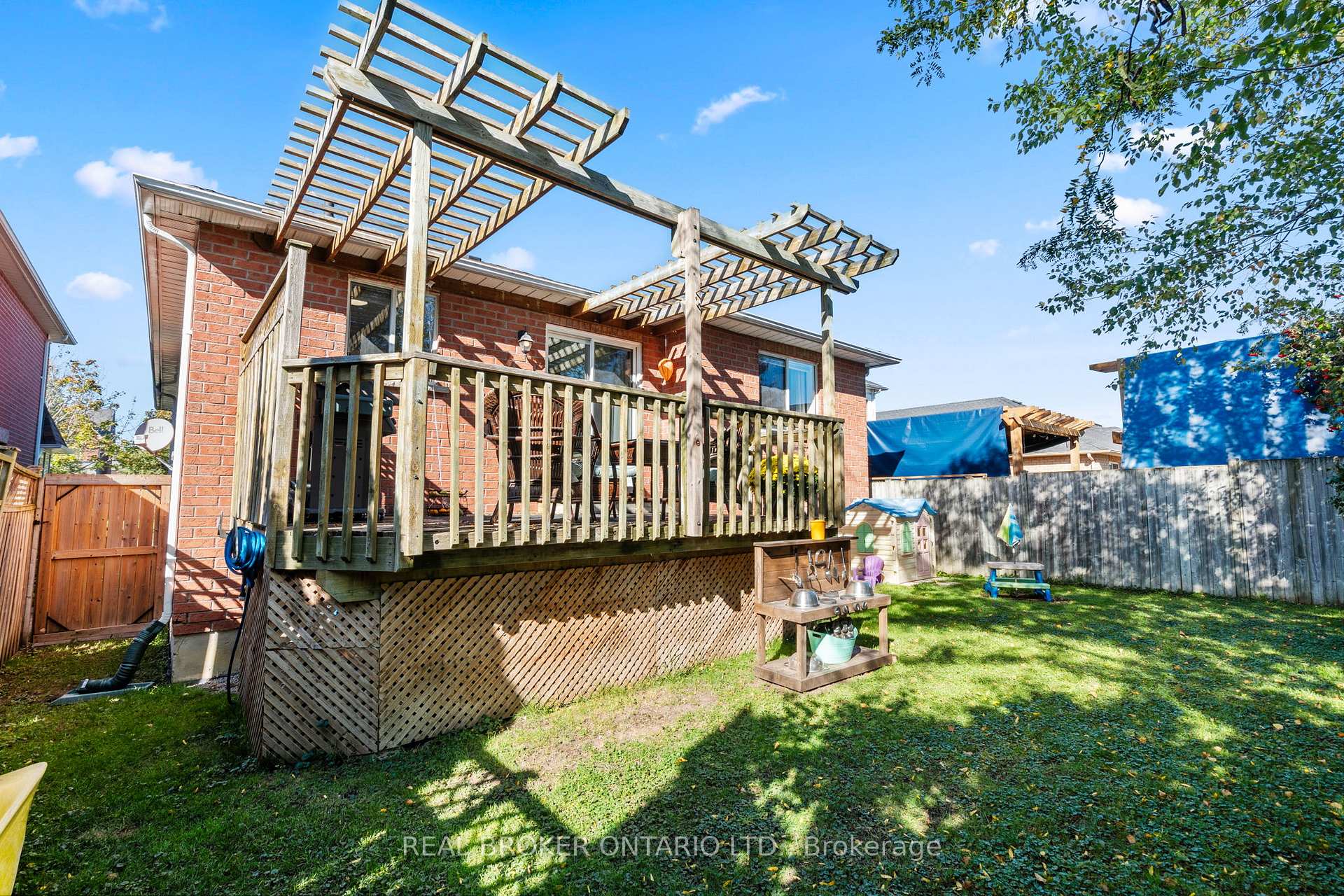 Photo 39 of 46 Bolster Lane, Uxbridge — HOMEH