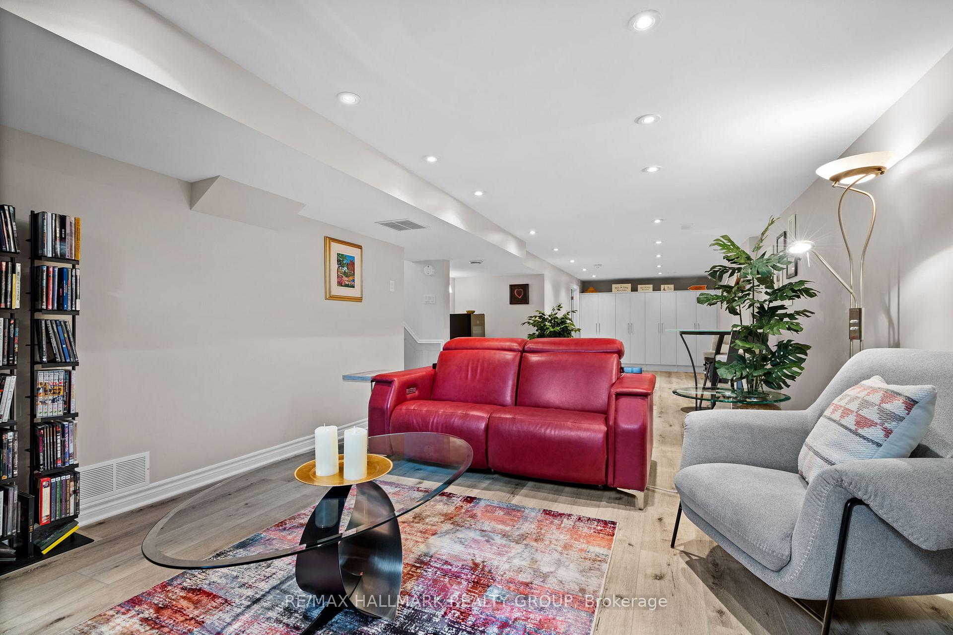 Photo 20 of 2140 Blue Jay Crescent, Ottawa, Beacon Hill North — HOMEH