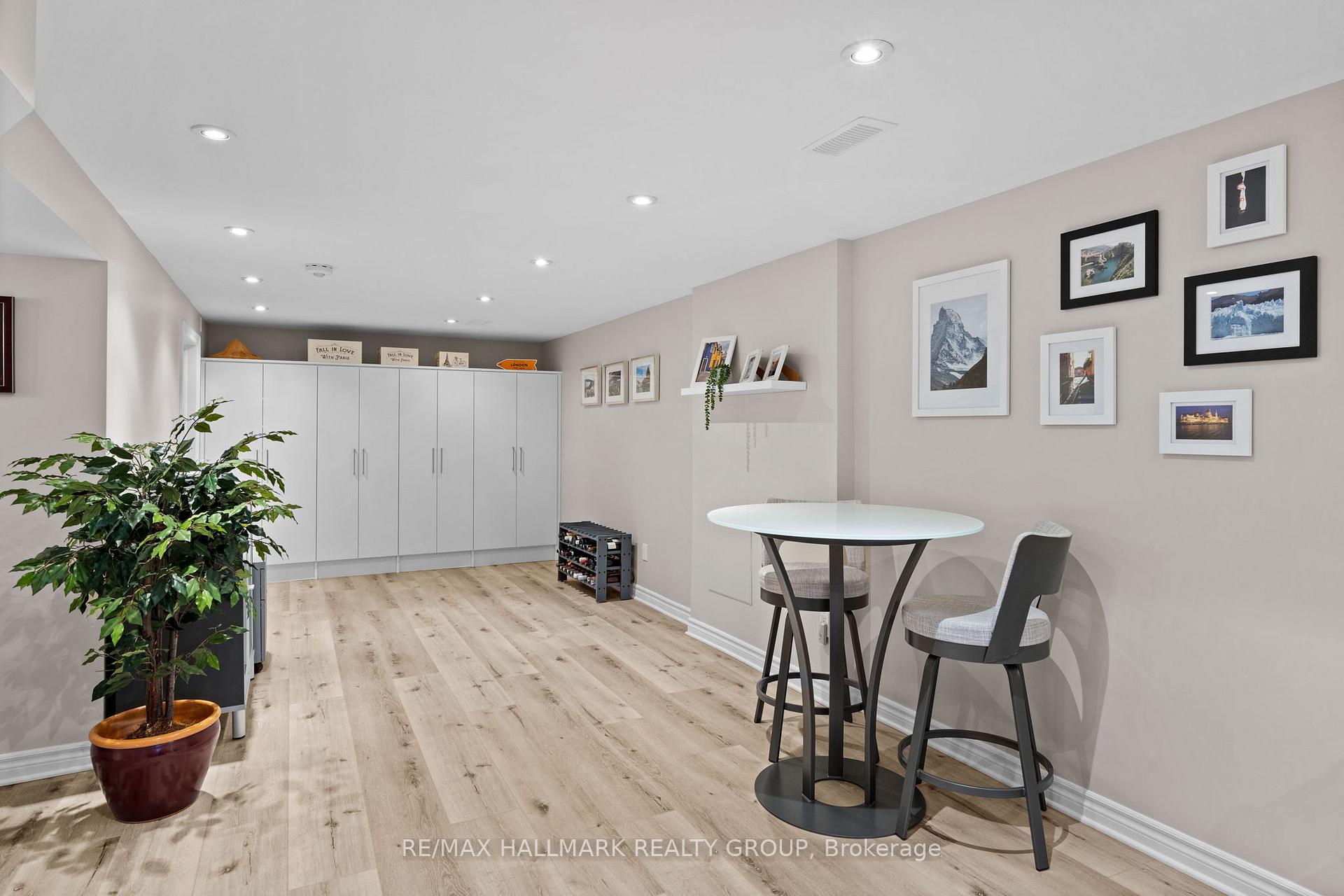 Photo 25 of 2140 Blue Jay Crescent, Ottawa, Beacon Hill North — HOMEH