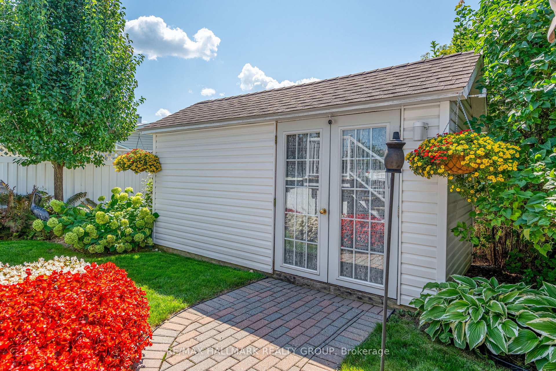 Photo 45 of 2140 Blue Jay Crescent, Ottawa, Beacon Hill North — HOMEH