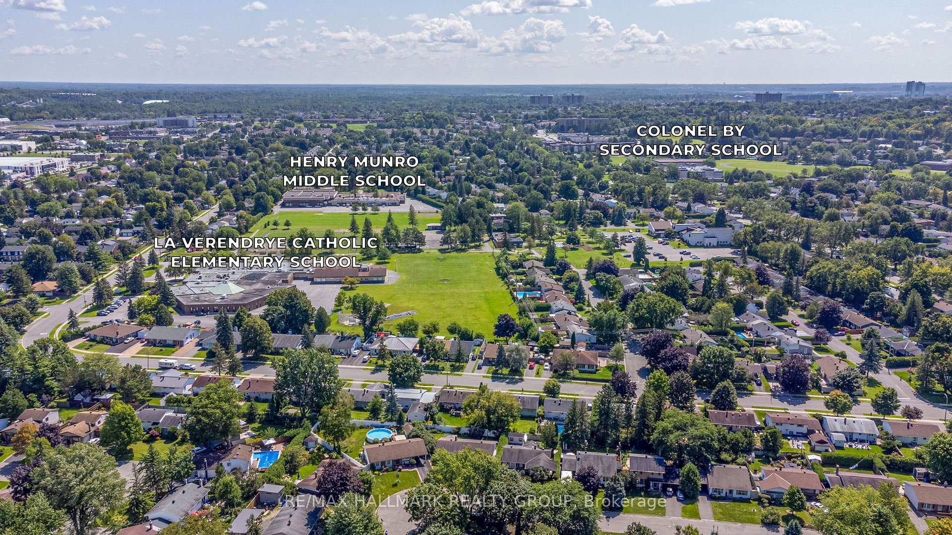 Photo 38 of 2140 Blue Jay Crescent, Ottawa, Beacon Hill North — HOMEH