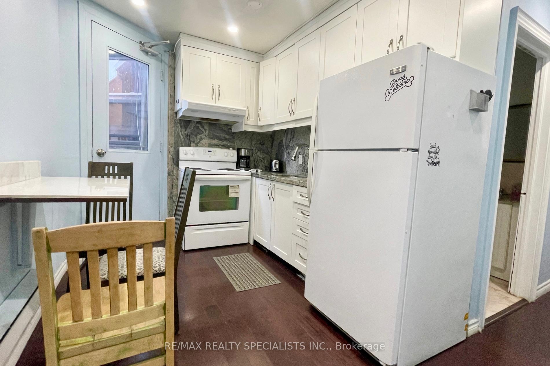 Photo 2 of Unit 301, 1118 College Street, Toronto, Little Portugal — HOMEH