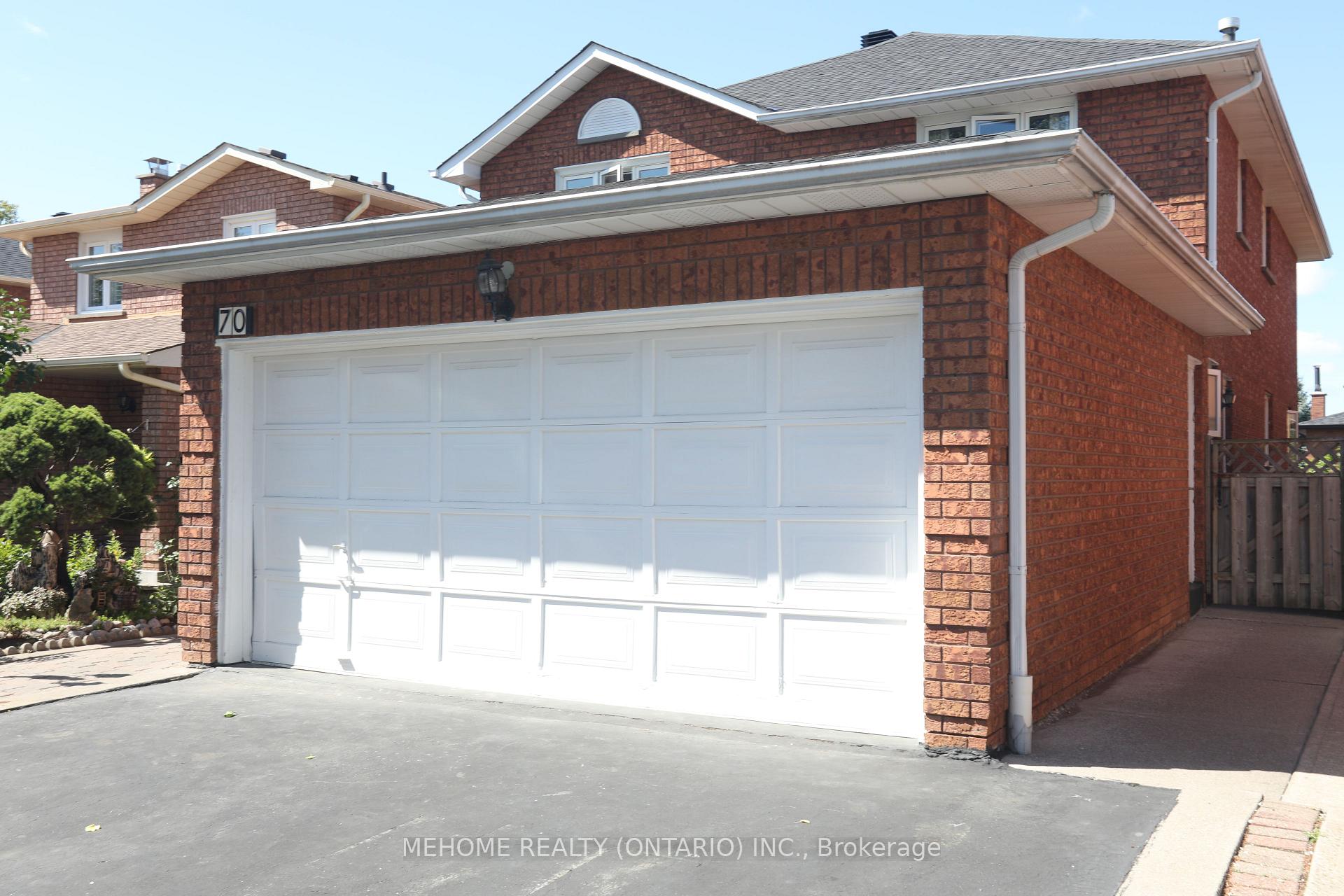 Photo 1 of 70 Governor Crescent, Vaughan, East Woodbridge — HOMEH
