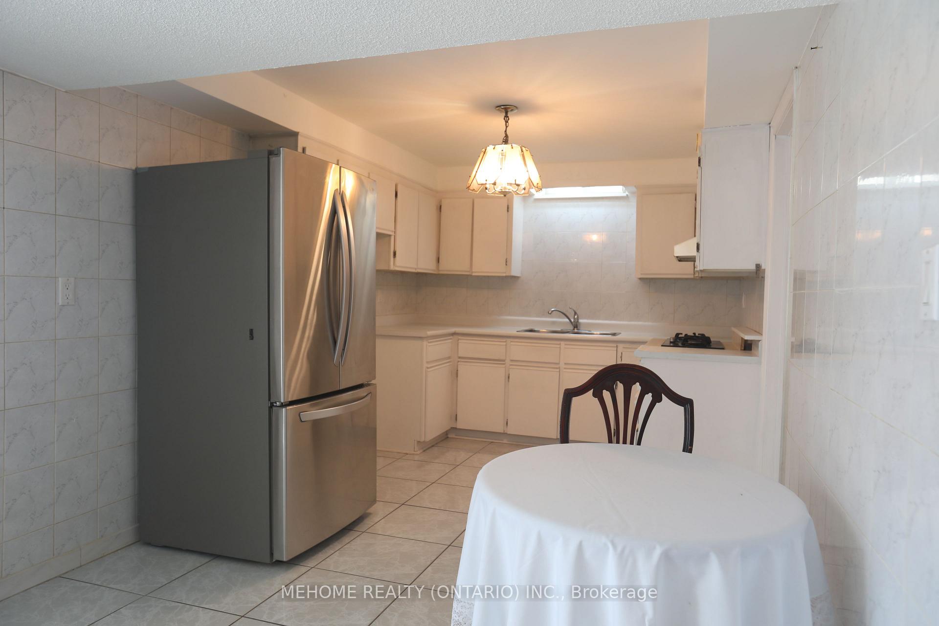 Photo 20 of 70 Governor Crescent, Vaughan, East Woodbridge — HOMEH