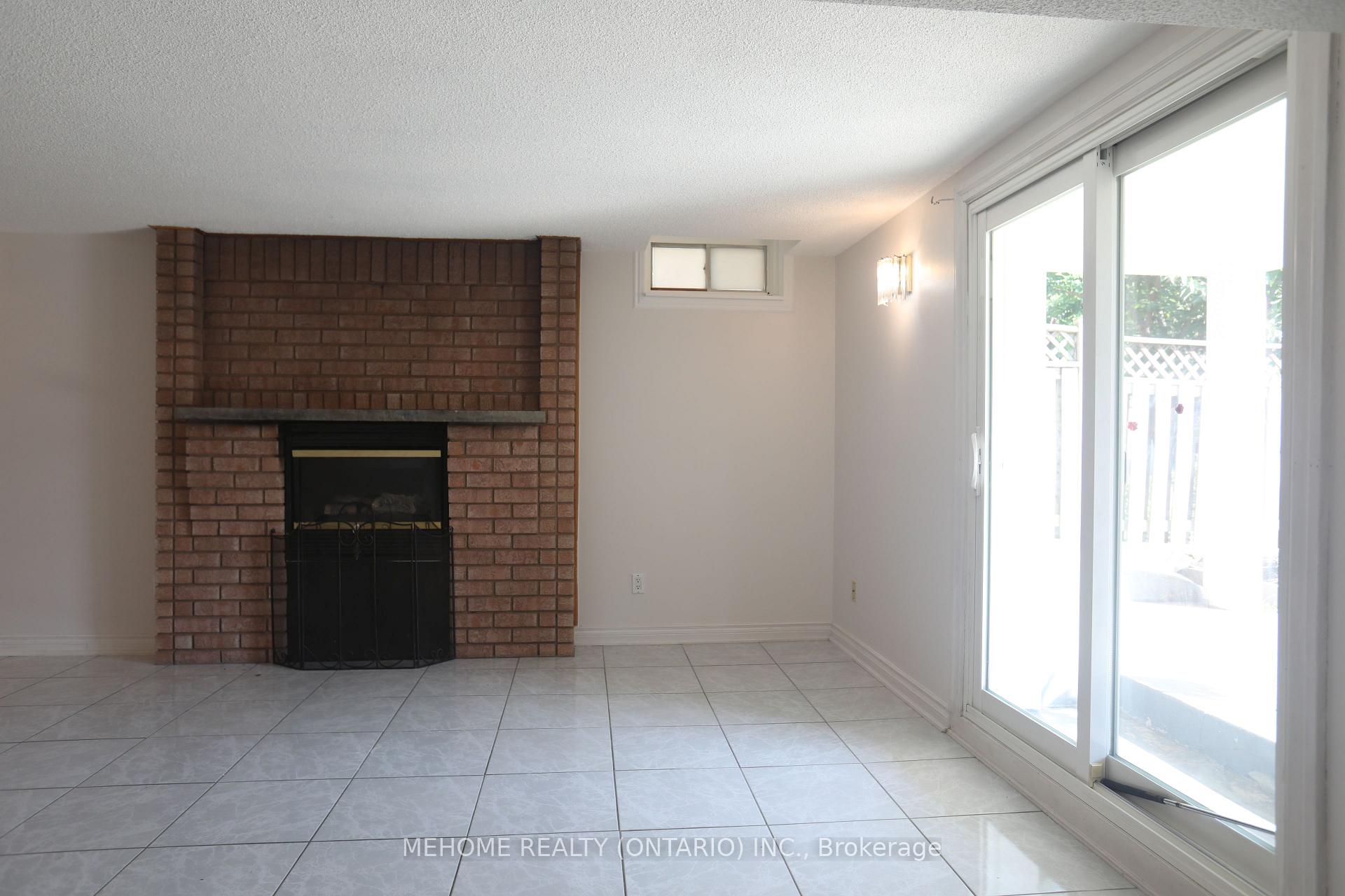 Photo 24 of 70 Governor Crescent, Vaughan, East Woodbridge — HOMEH