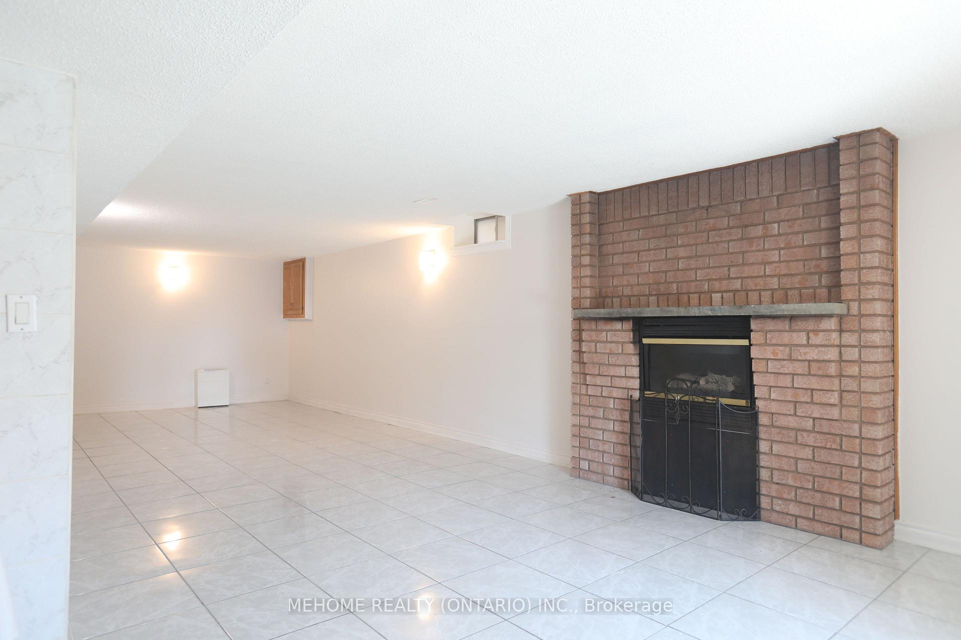Photo 25 of 70 Governor Crescent, Vaughan, East Woodbridge — HOMEH