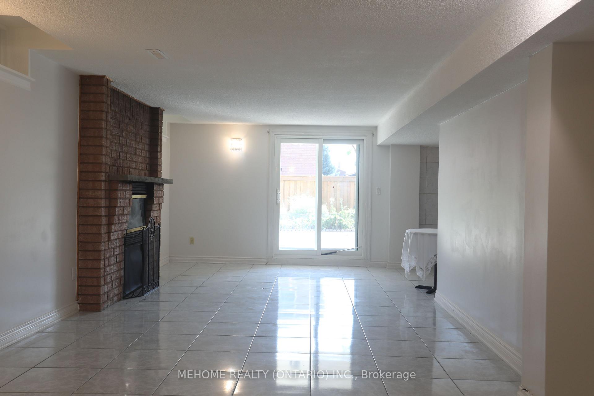 Photo 30 of 70 Governor Crescent, Vaughan, East Woodbridge — HOMEH