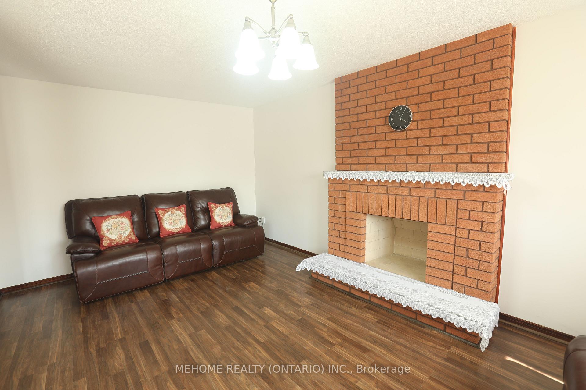 Photo 49 of 70 Governor Crescent, Vaughan, East Woodbridge — HOMEH