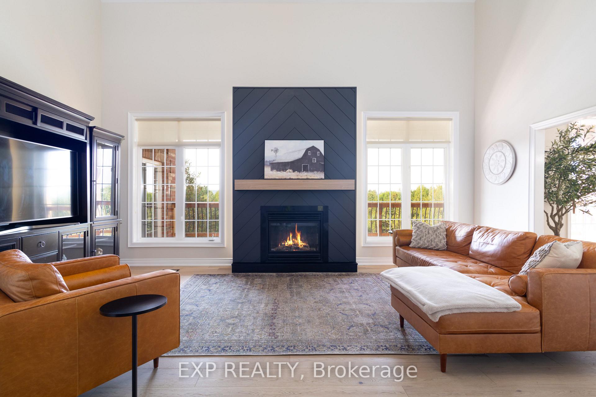 Photo 8 of 18 Acton Road, Uxbridge, Rural Uxbridge — HOMEH