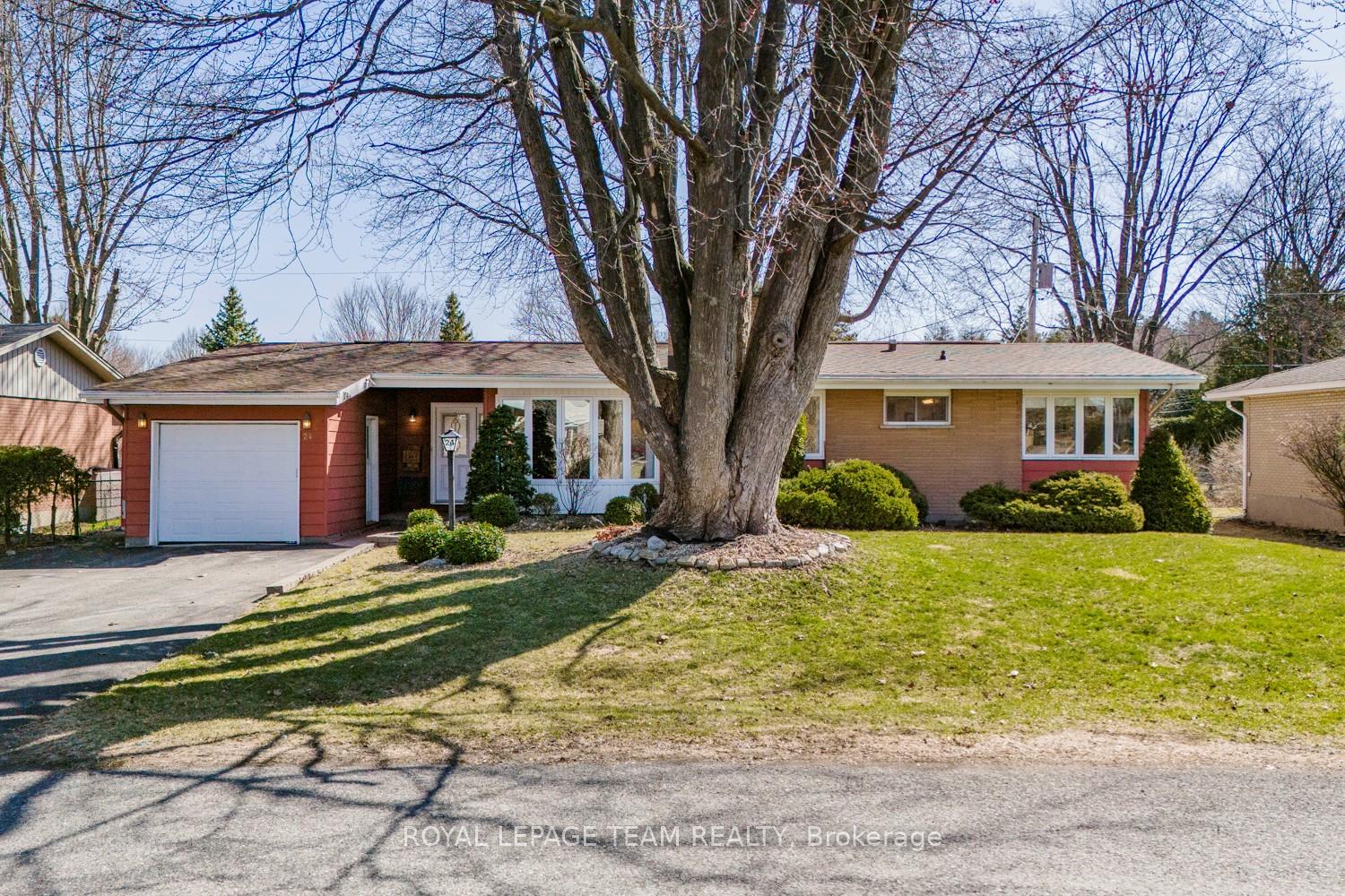 Photo 1 of 24 Ellery Crescent, Ottawa, Lynwood Village — HOMEH