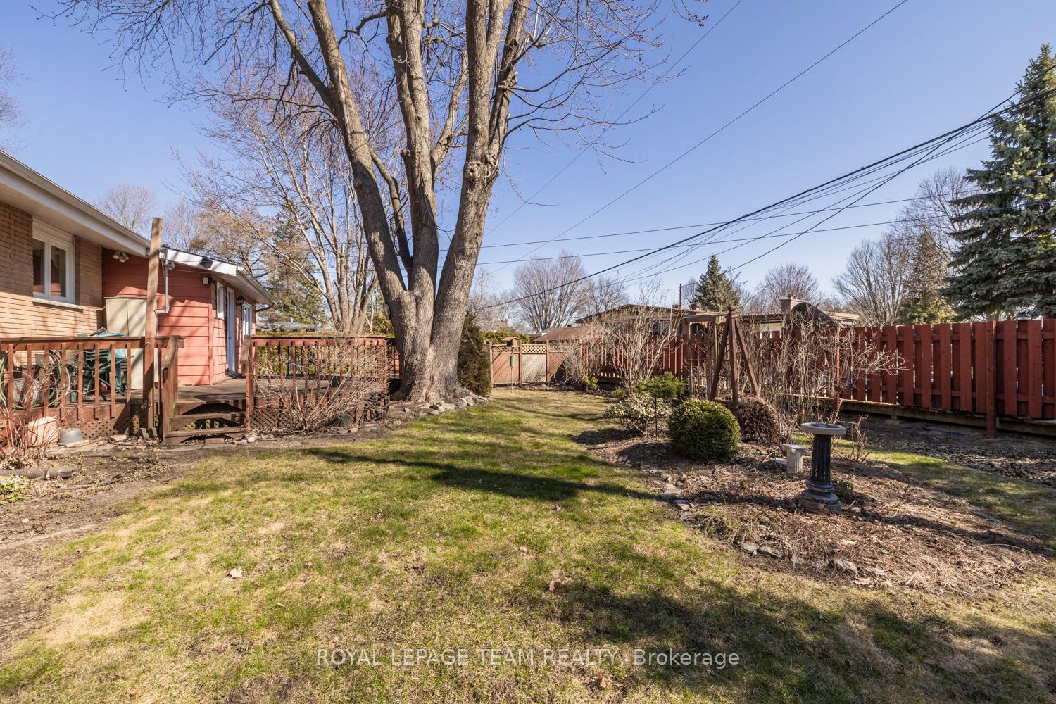 Photo 40 of 24 Ellery Crescent, Ottawa, Lynwood Village — HOMEH