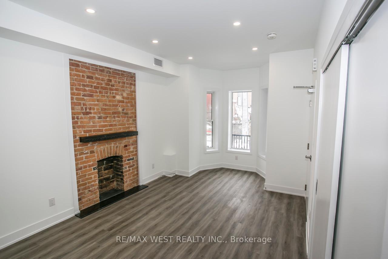 Photo 4 of Unit 1, 148 Dovercourt Road, Toronto, Little Portugal — HOMEH