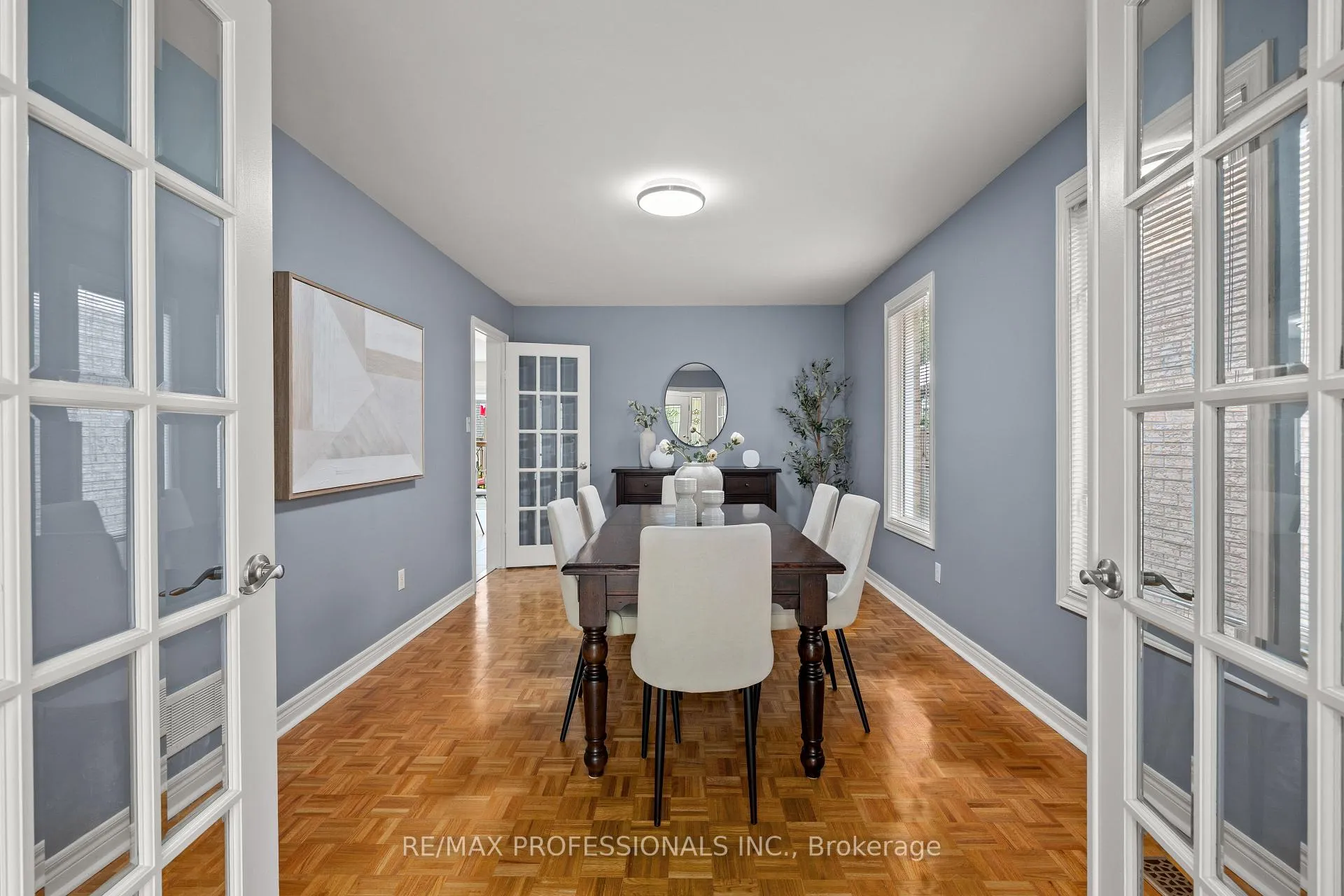Photo 6 of 152 Ashton Drive, Vaughan, Maple — HOMEH
