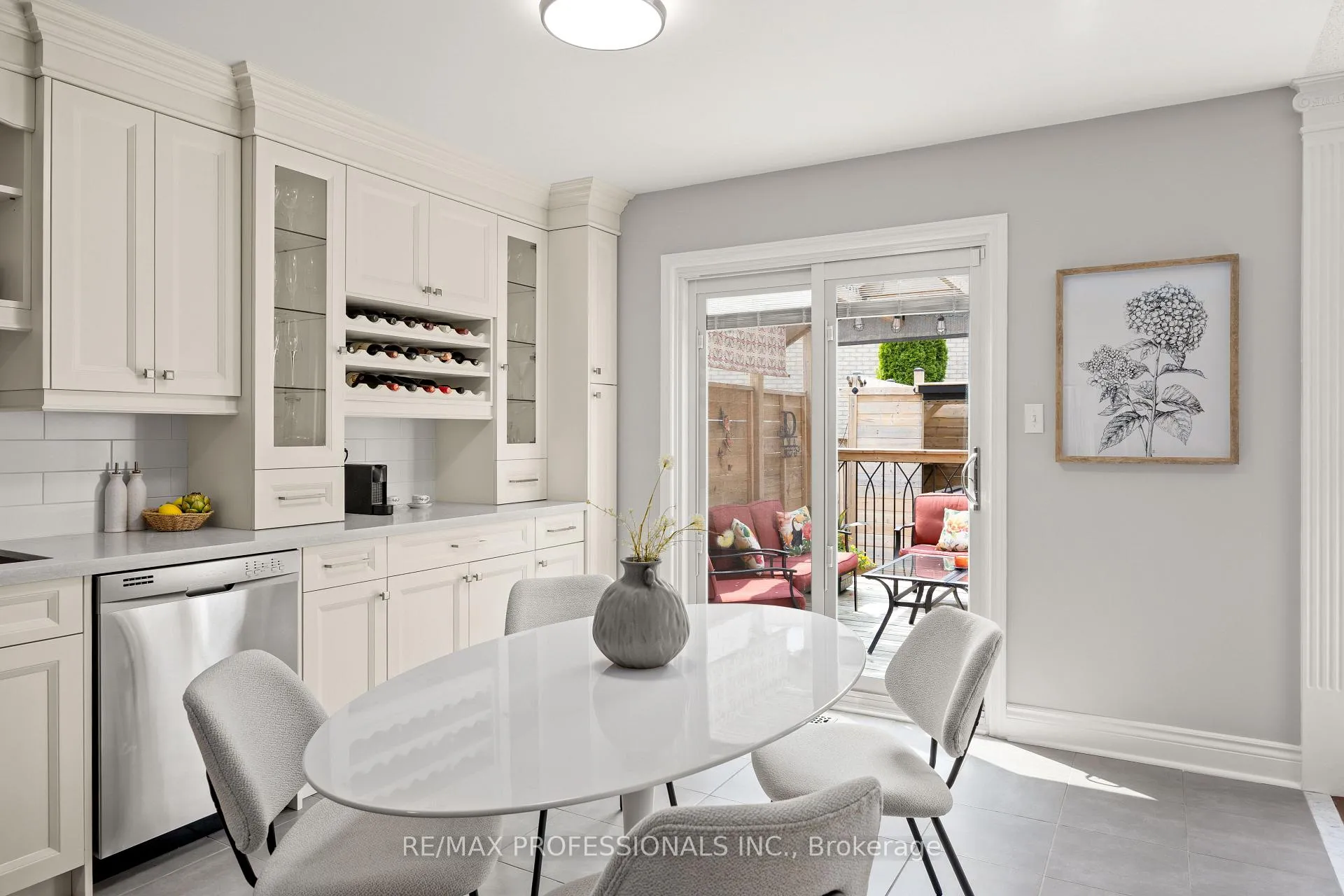 Photo 10 of 152 Ashton Drive, Vaughan, Maple — HOMEH