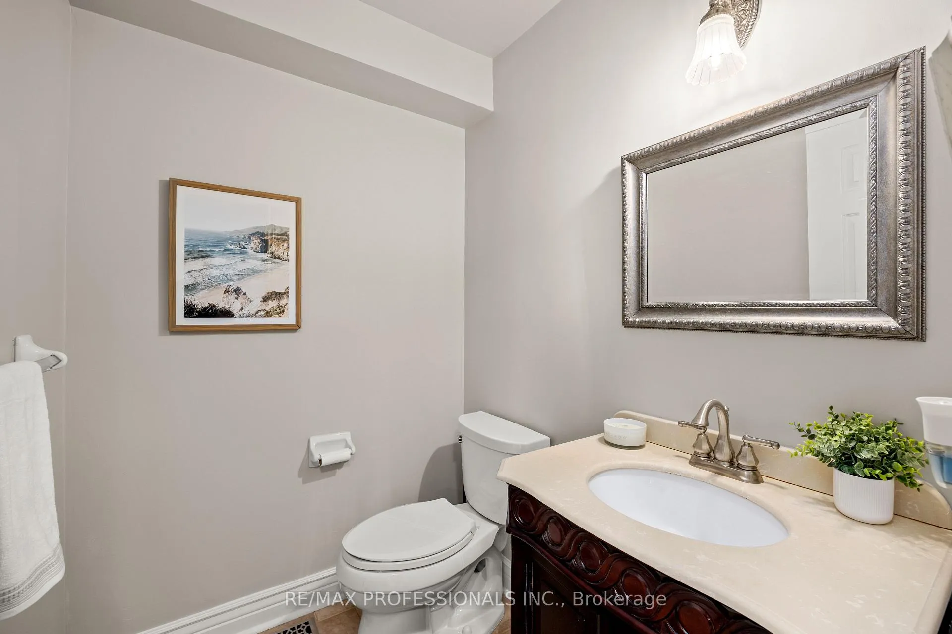Photo 22 of 152 Ashton Drive, Vaughan, Maple — HOMEH