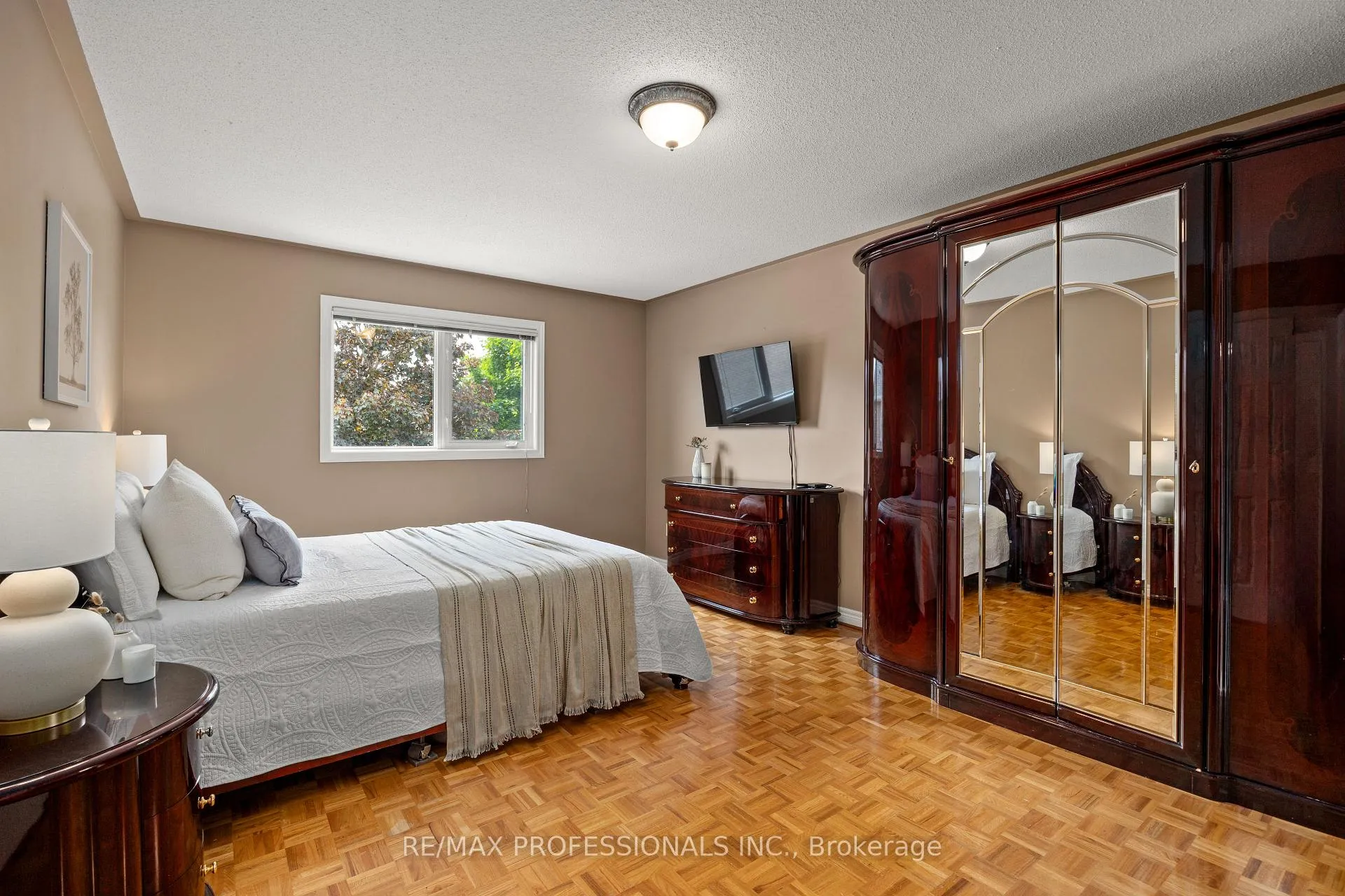 Photo 24 of 152 Ashton Drive, Vaughan, Maple — HOMEH