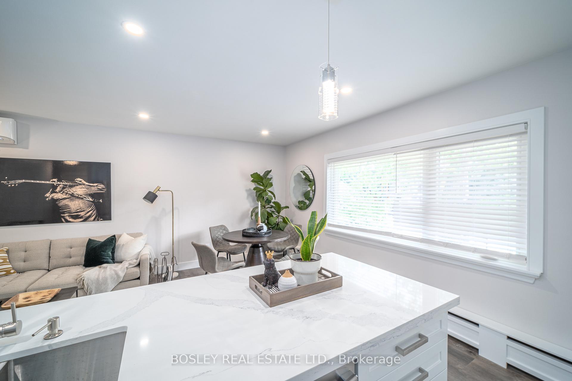 Photo 11 of Unit 3, 42 Cavell Avenue, Etobicoke, Mimico — HOMEH