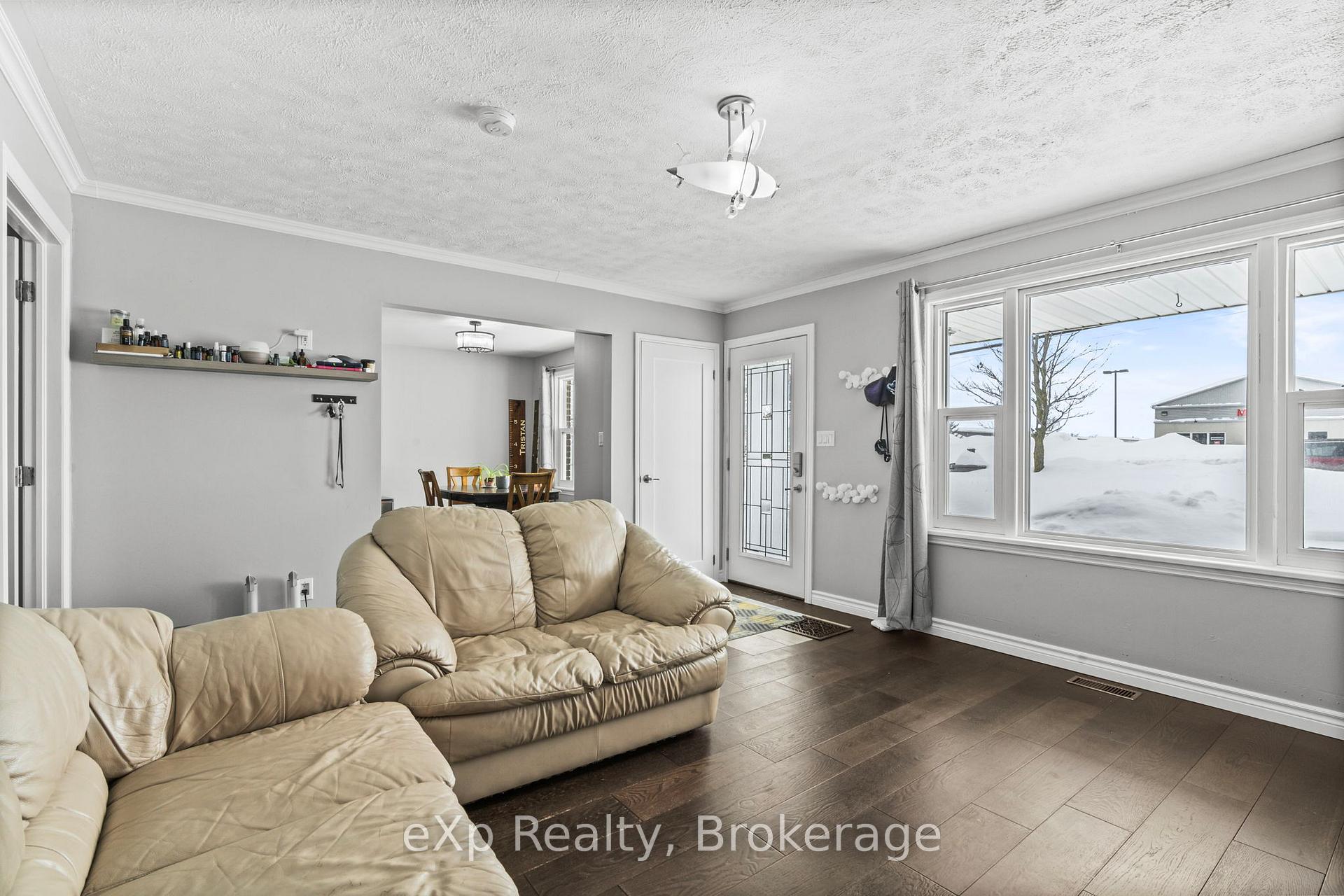 Photo 9 of 361 1st Avenue S, Arran-Elderslie — HOMEH