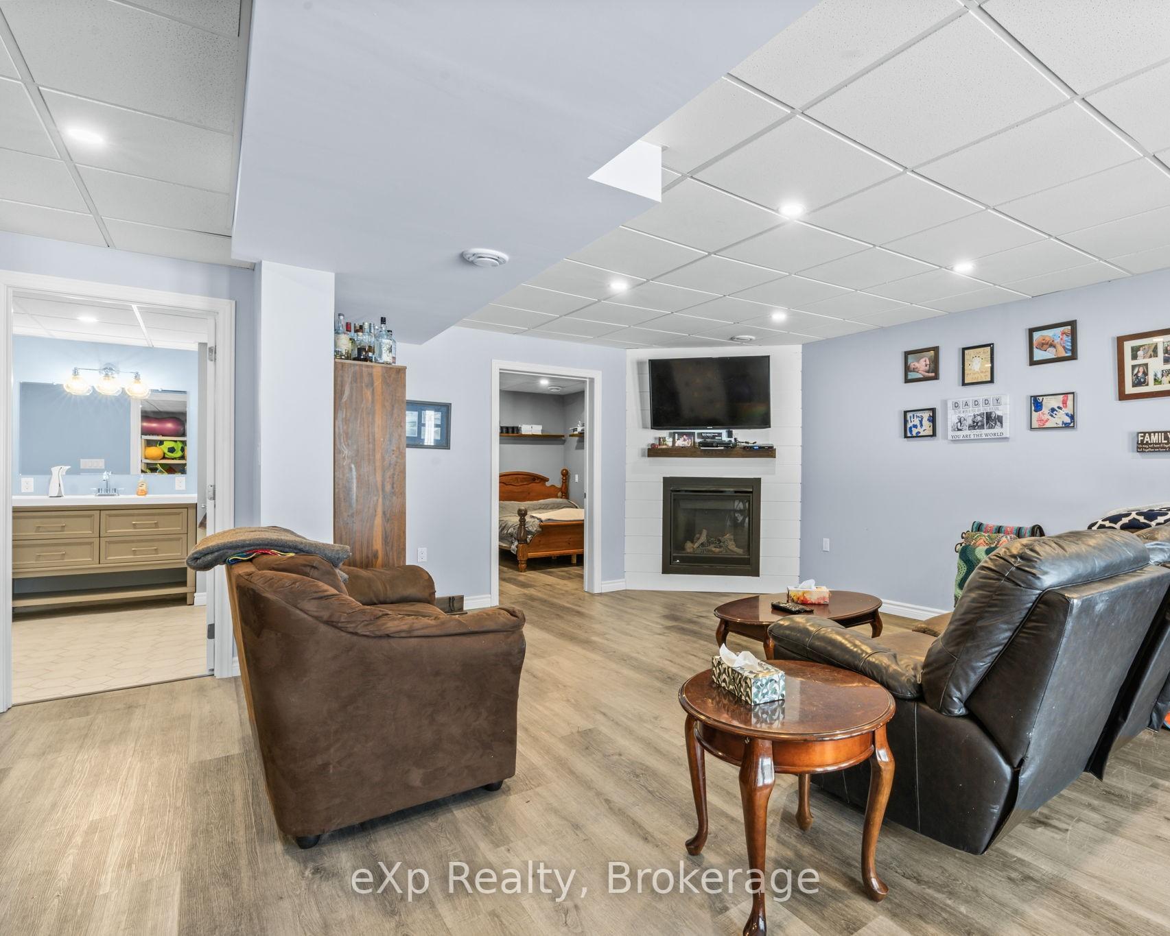 Photo 17 of 361 1st Avenue S, Arran-Elderslie — HOMEH