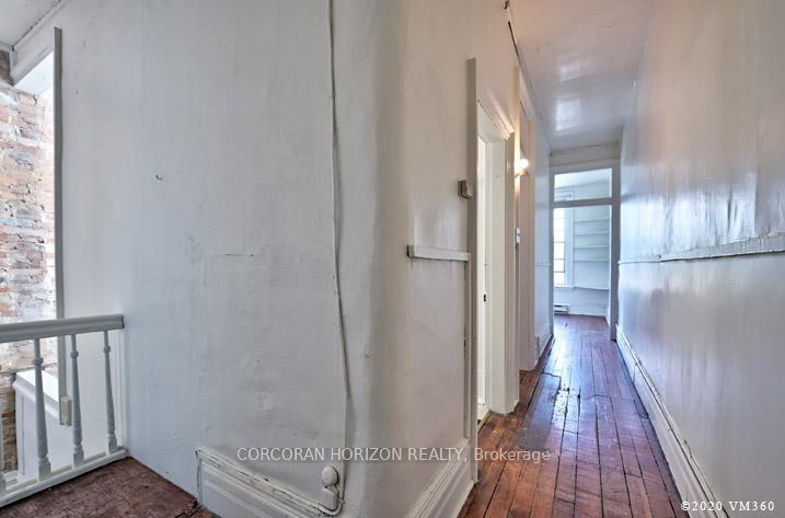 Photo 8 of Unit Upper, 391 Queen Street W, Toronto, Waterfront Communities — HOMEH
